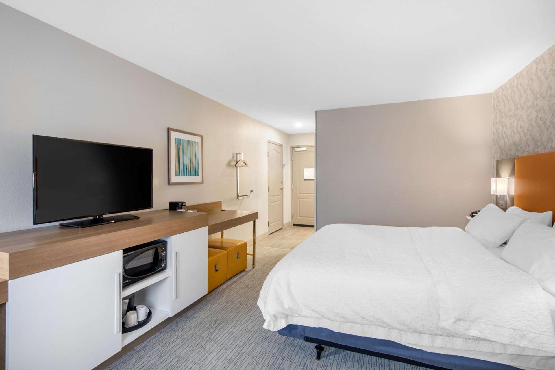 Hampton Inn & Suites Ruidoso Downs photo 42