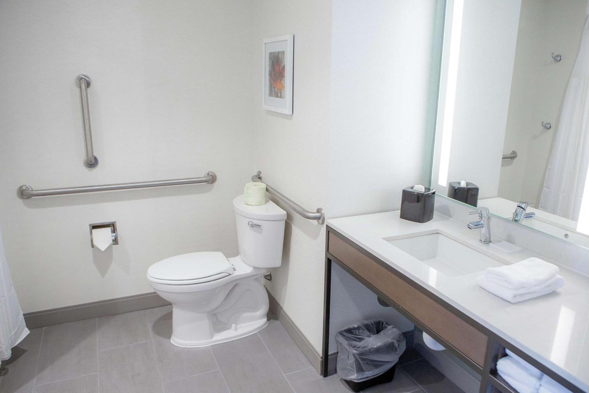 Hilton Garden Inn Corning Downtown photo 14