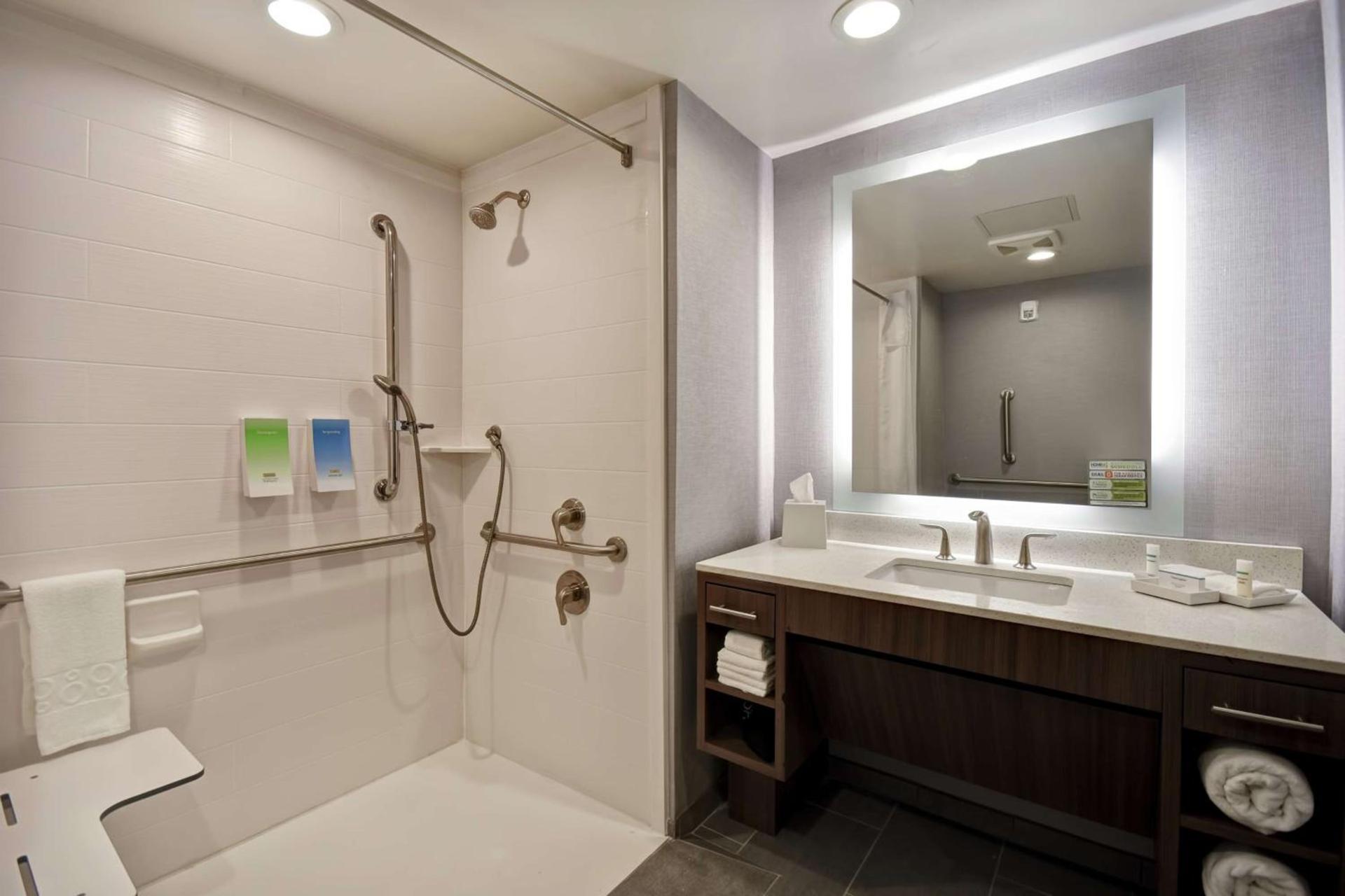 Home 2 Suites By Hilton Dothan photo 32