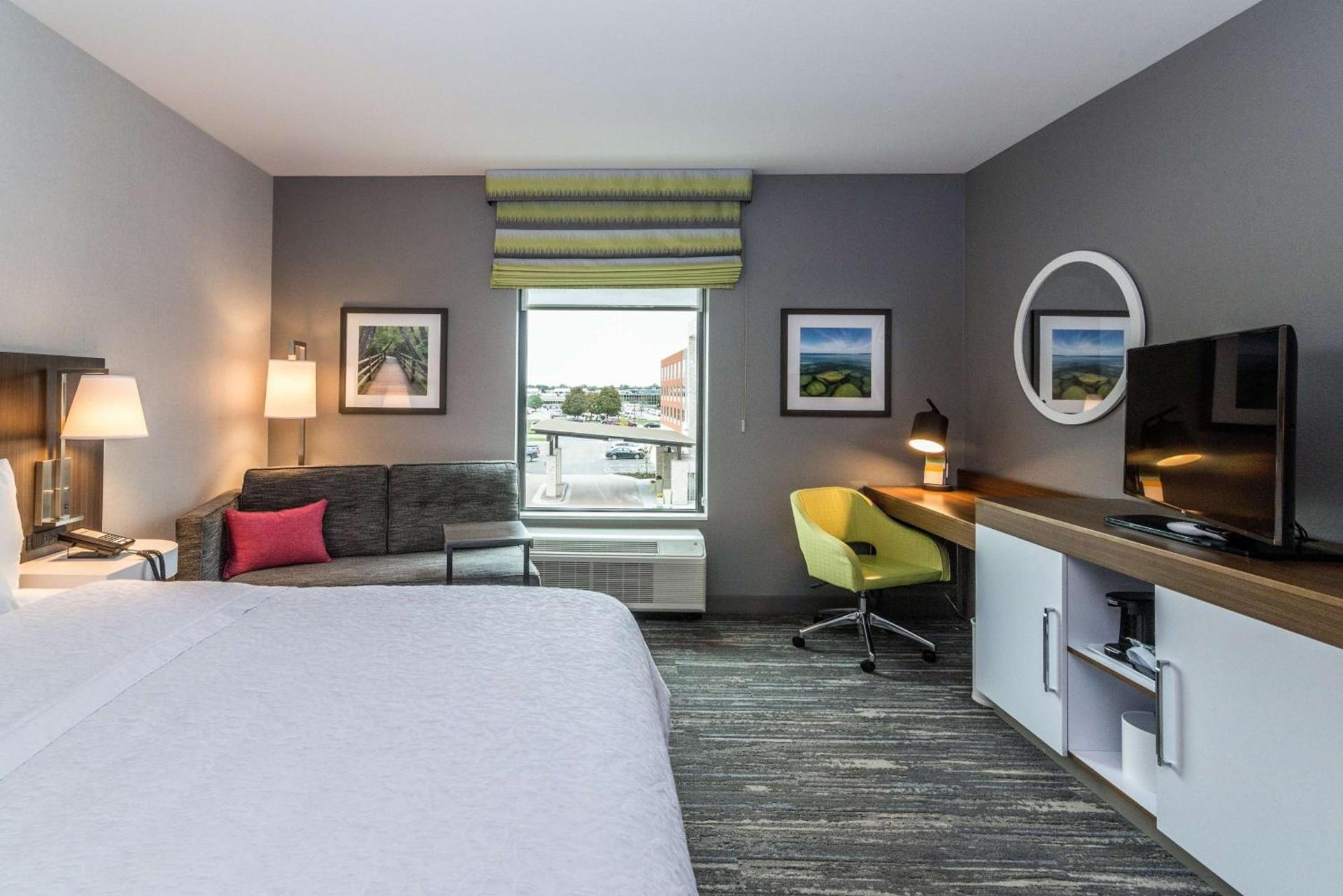 Hampton Inn & Suites - Allen Park photo 18
