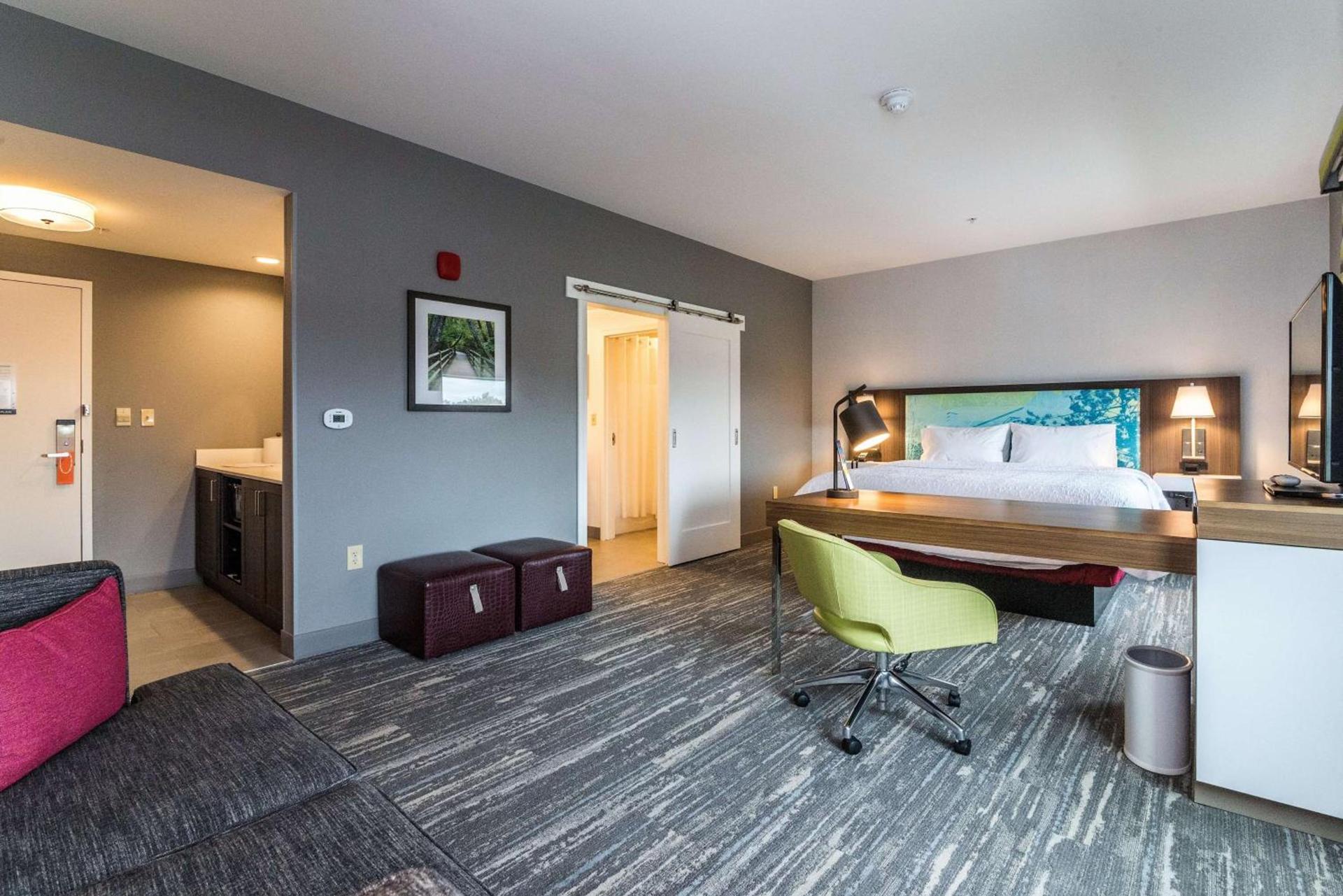 Hampton Inn & Suites - Allen Park photo 24