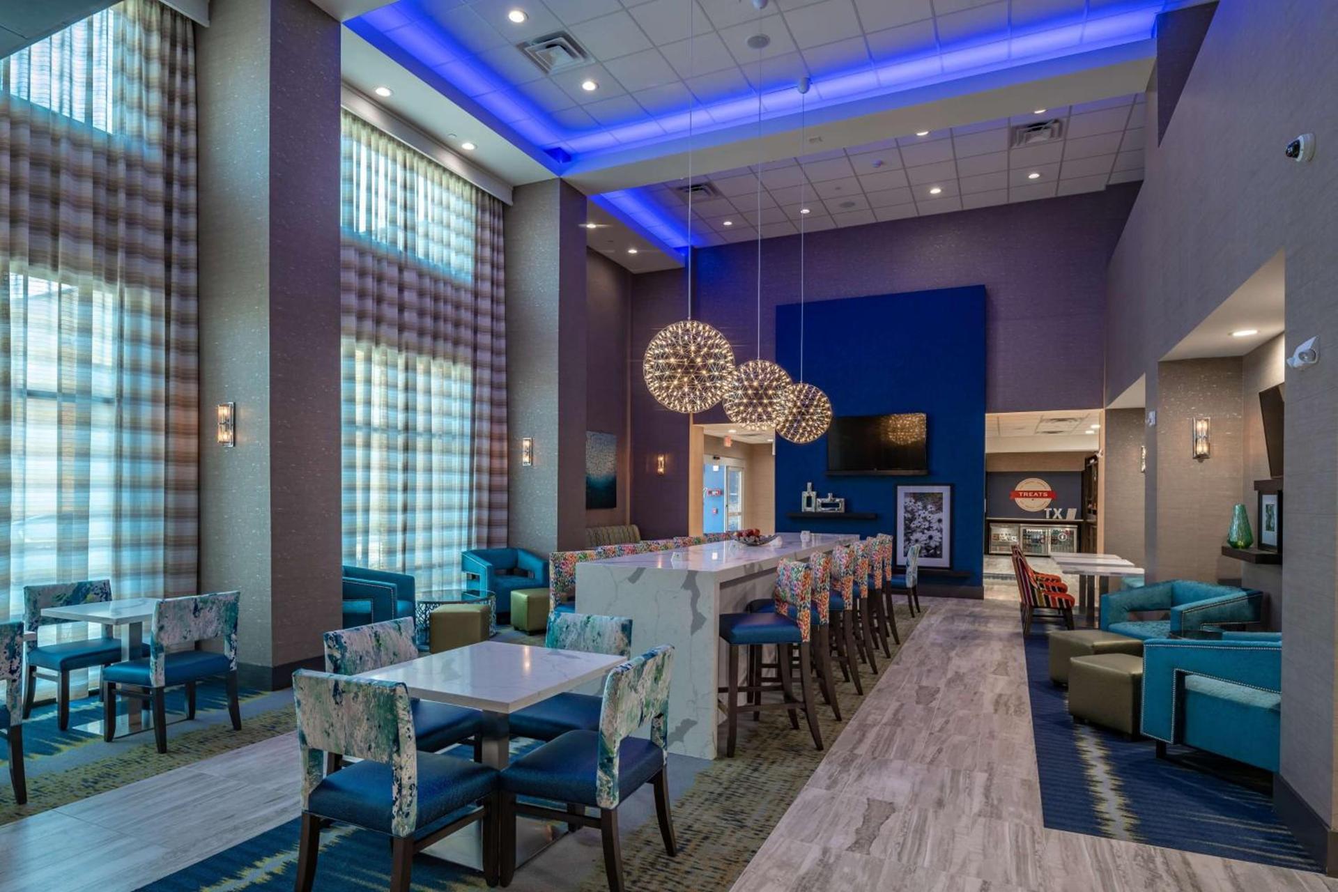 Hampton Inn & Suites Dallas/Plano Central photo 8