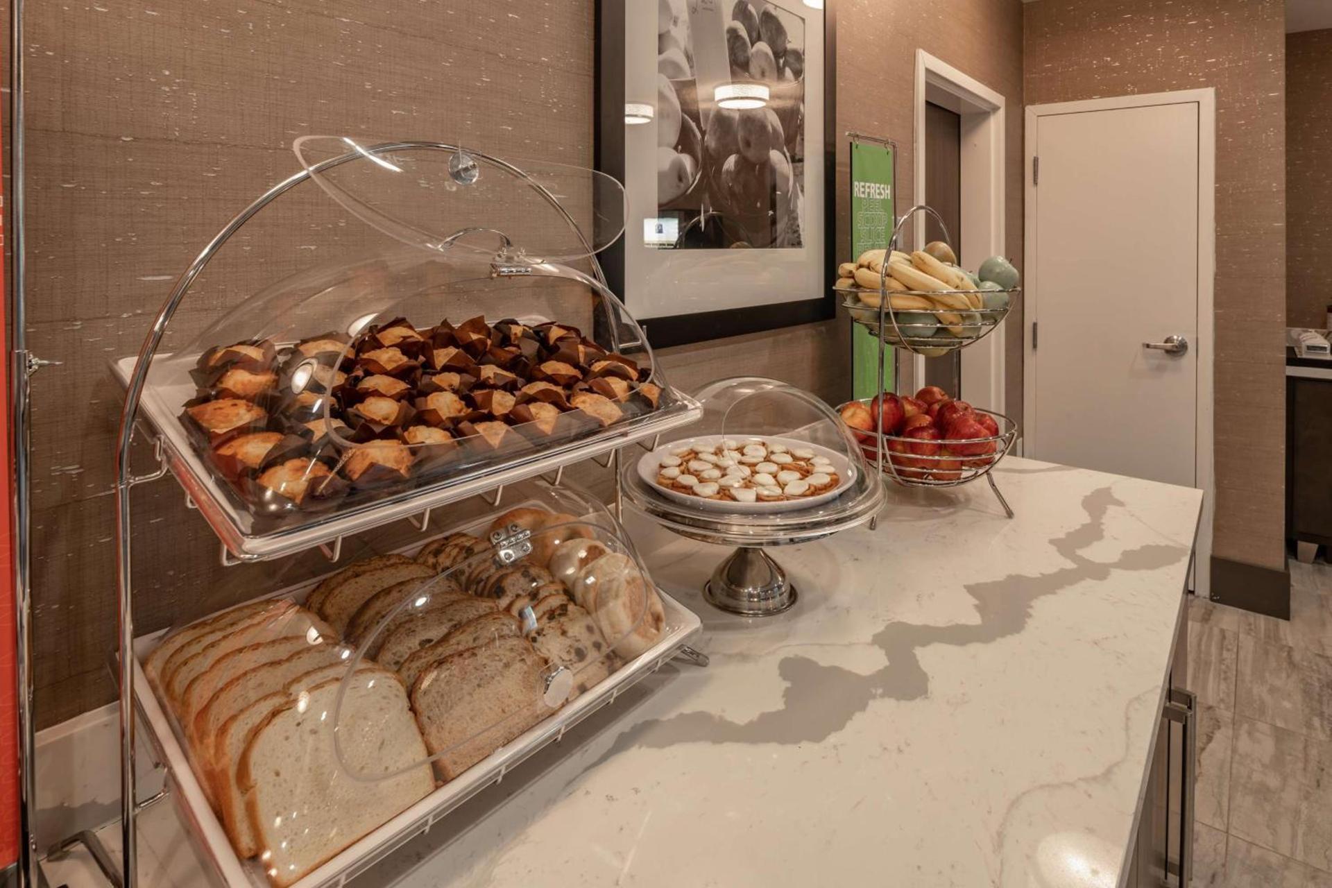 Hampton Inn & Suites Dallas/Plano Central photo 18