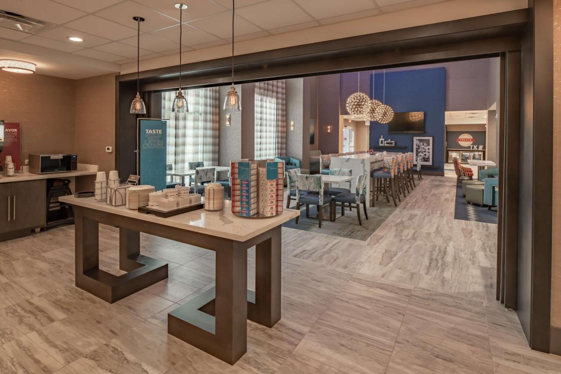 Hampton Inn & Suites Dallas/Plano Central photo 21