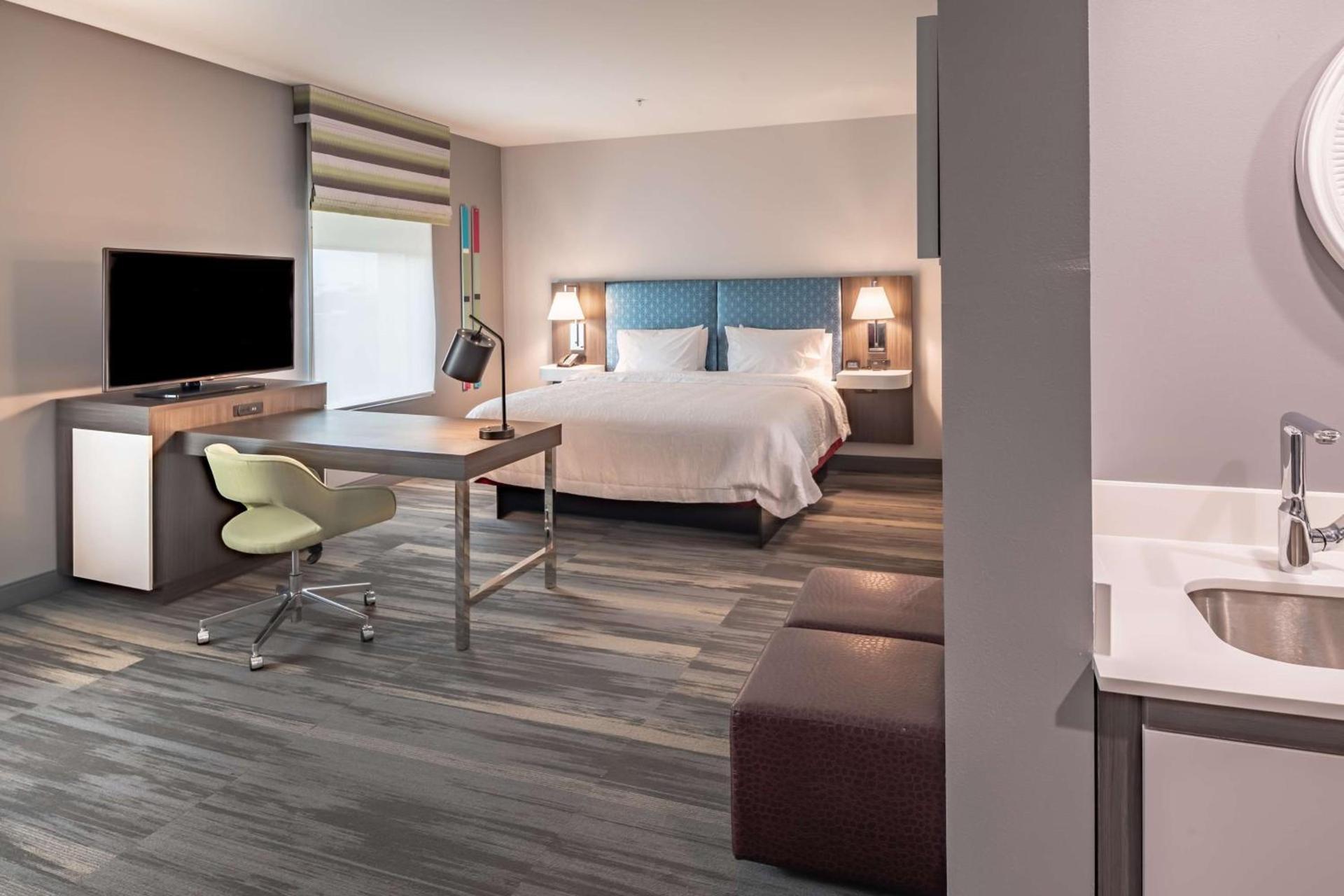 Hampton Inn & Suites Dallas/Plano Central photo 32