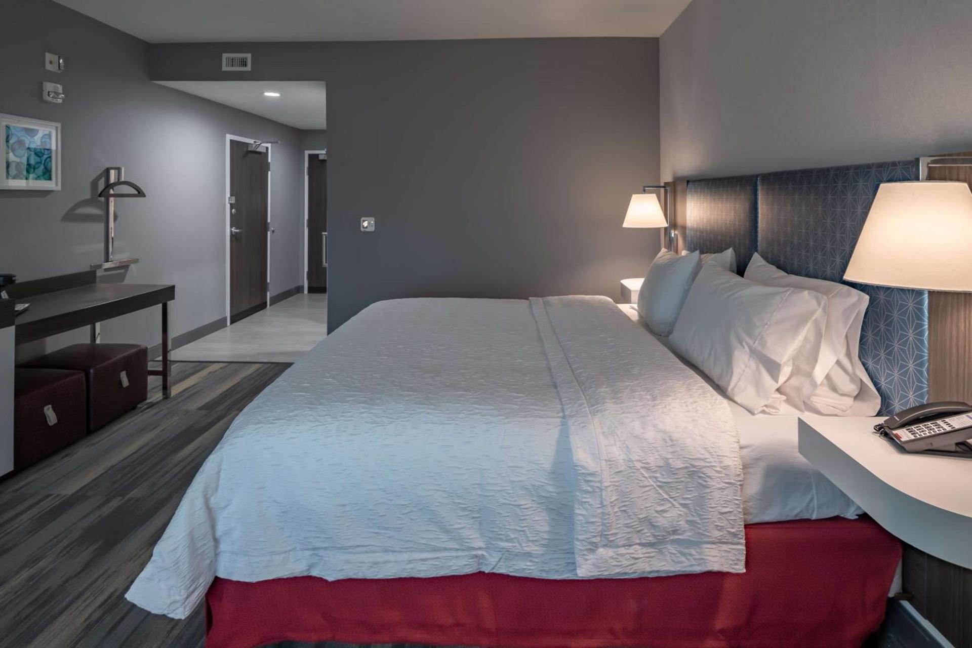 Hampton Inn & Suites Dallas/Plano Central photo 35