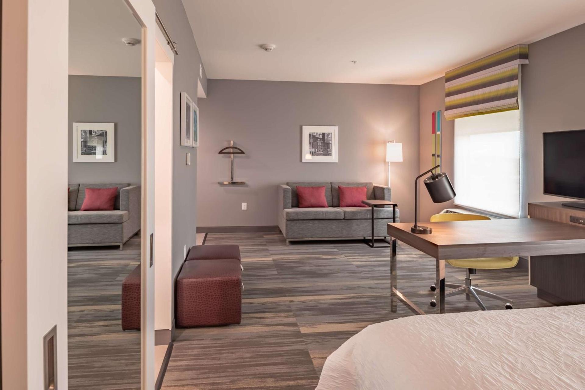 Hampton Inn & Suites Dallas/Plano Central photo 41