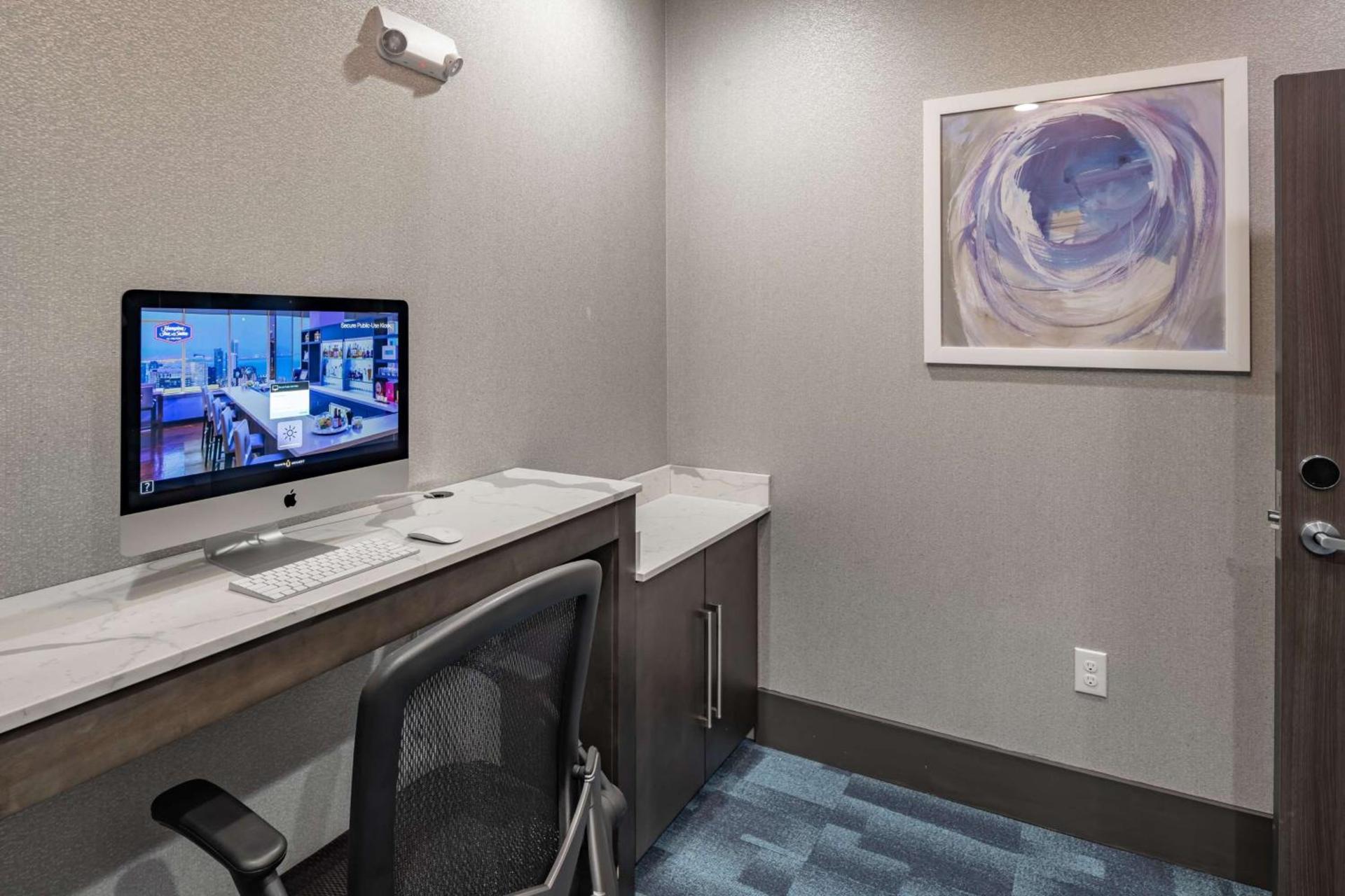 Hampton Inn & Suites Dallas/Plano Central photo 60