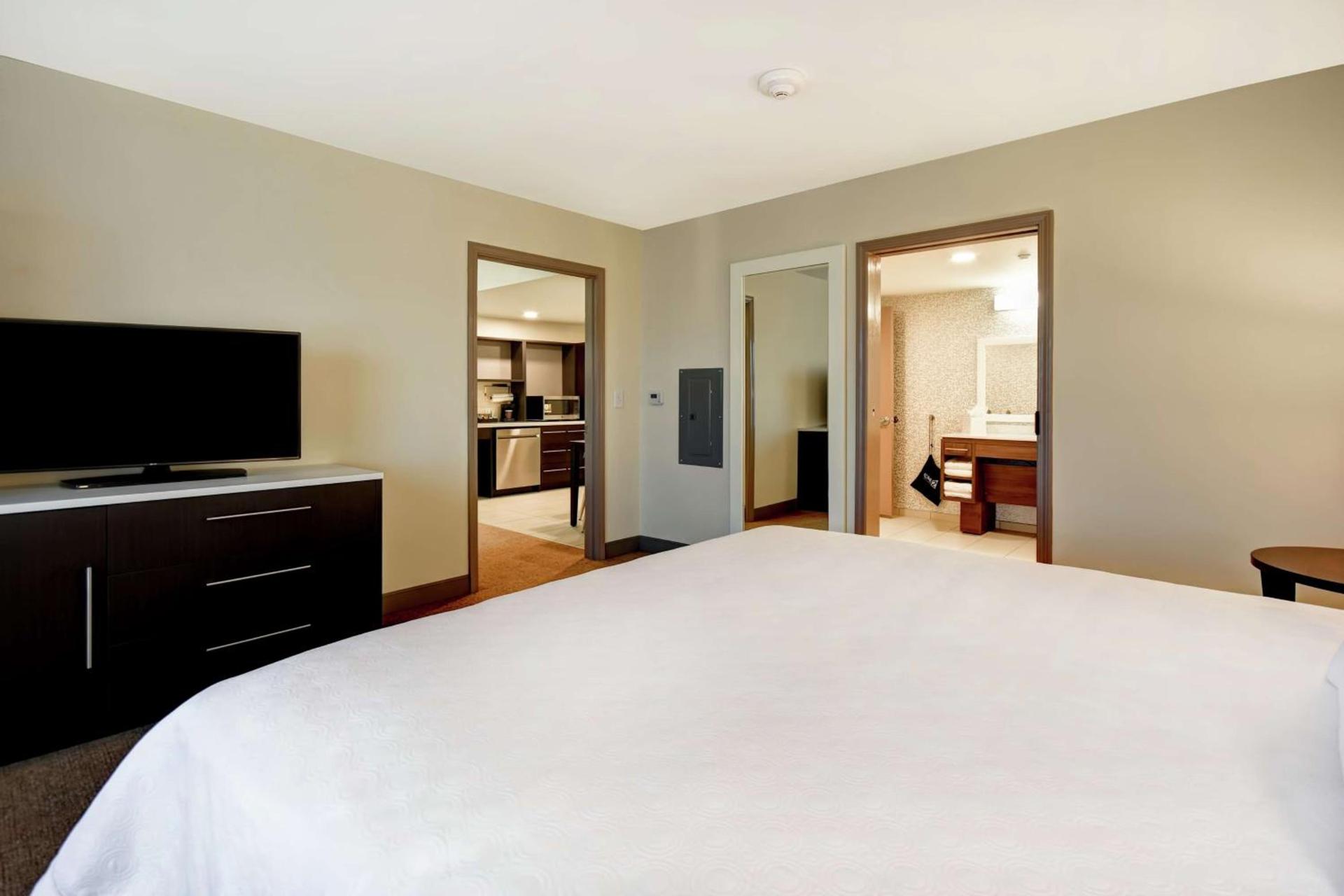 Home2 Suites By Hilton Lagrange photo 2