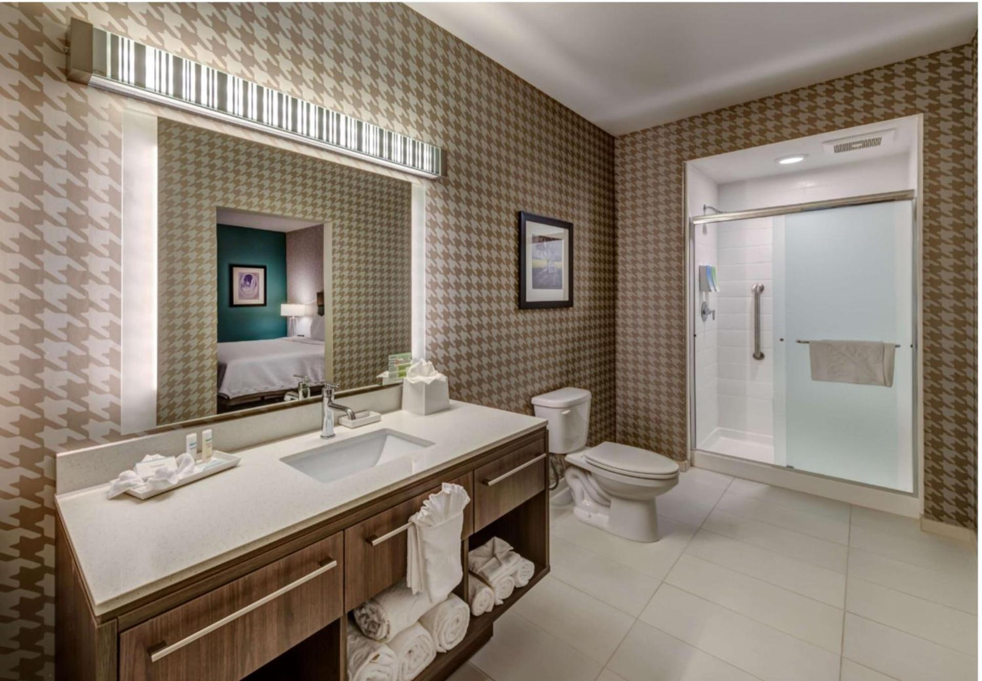 Home2 Suites By Hilton Reno photo 17