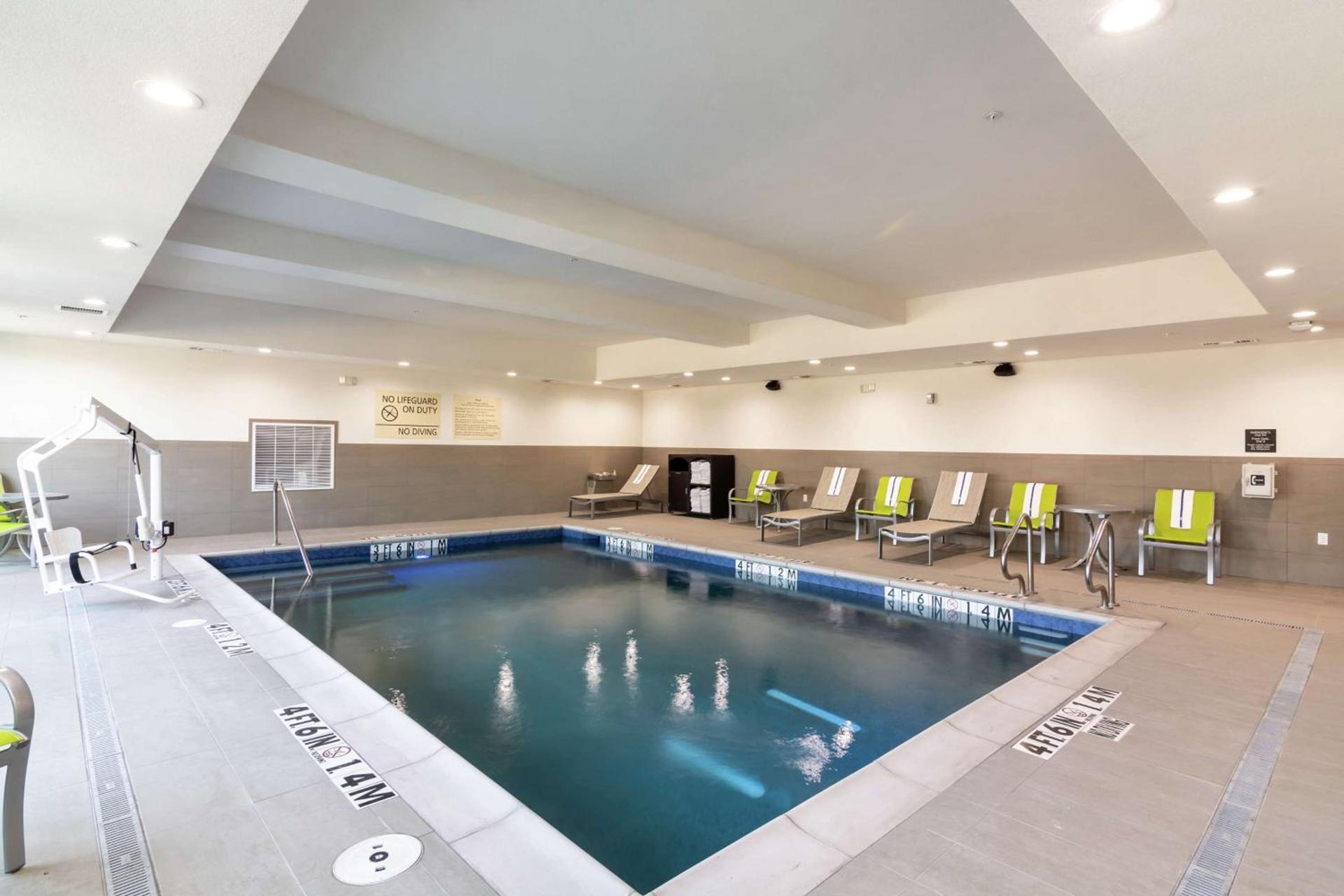 Hampton Inn & Suites Dallas East photo 10