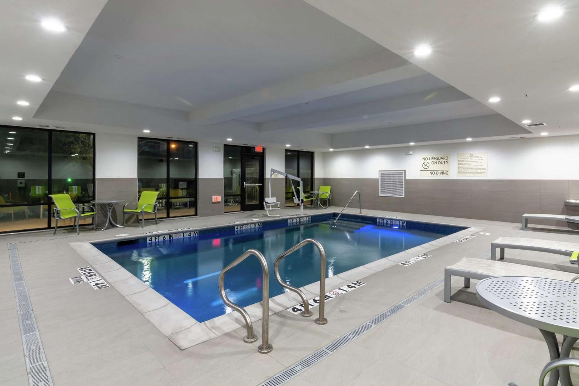 Hampton Inn & Suites Dallas East photo 11
