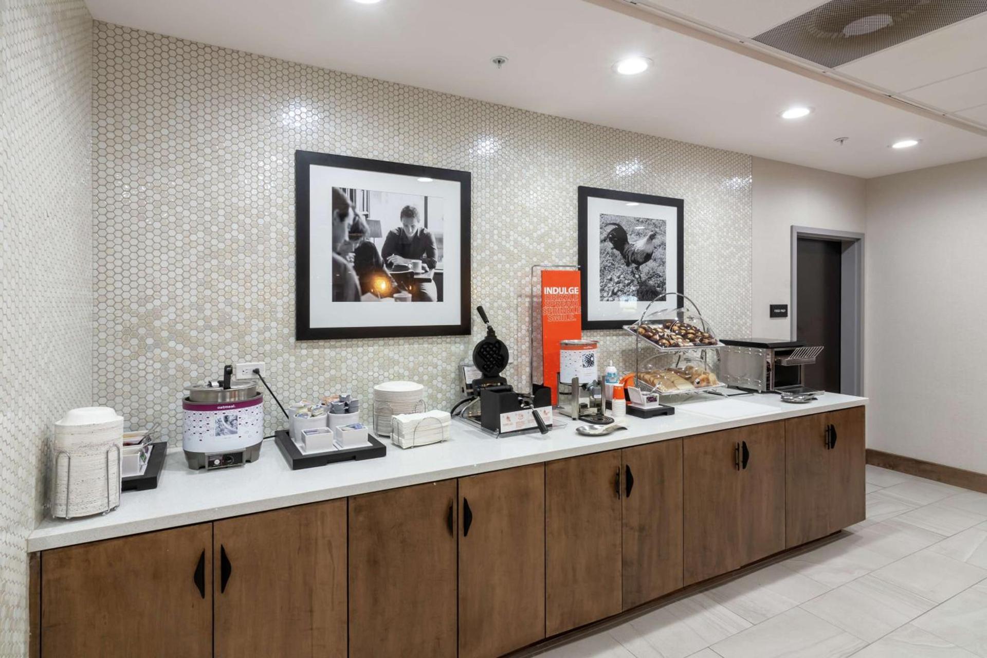 Hampton Inn & Suites Dallas East photo 17