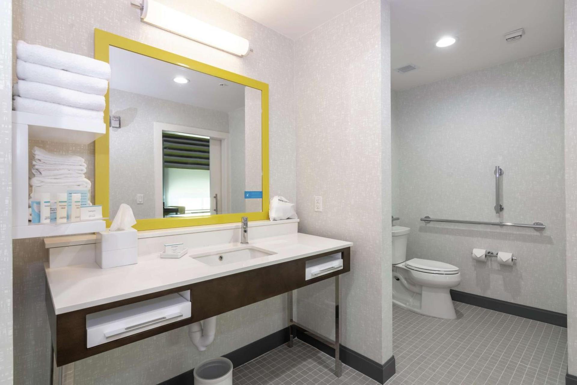 Hampton Inn & Suites Dallas East photo 41