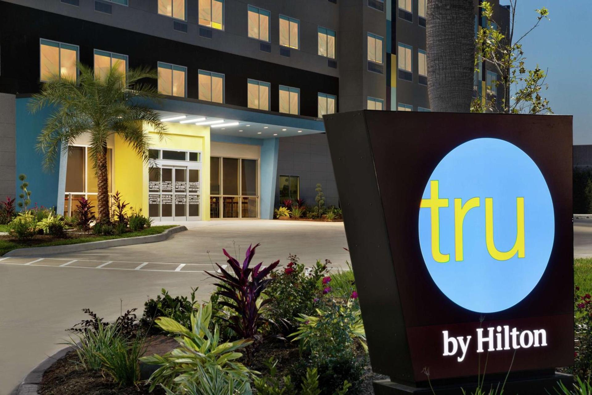 Tru by Hilton Webster Houston NASA photo 2