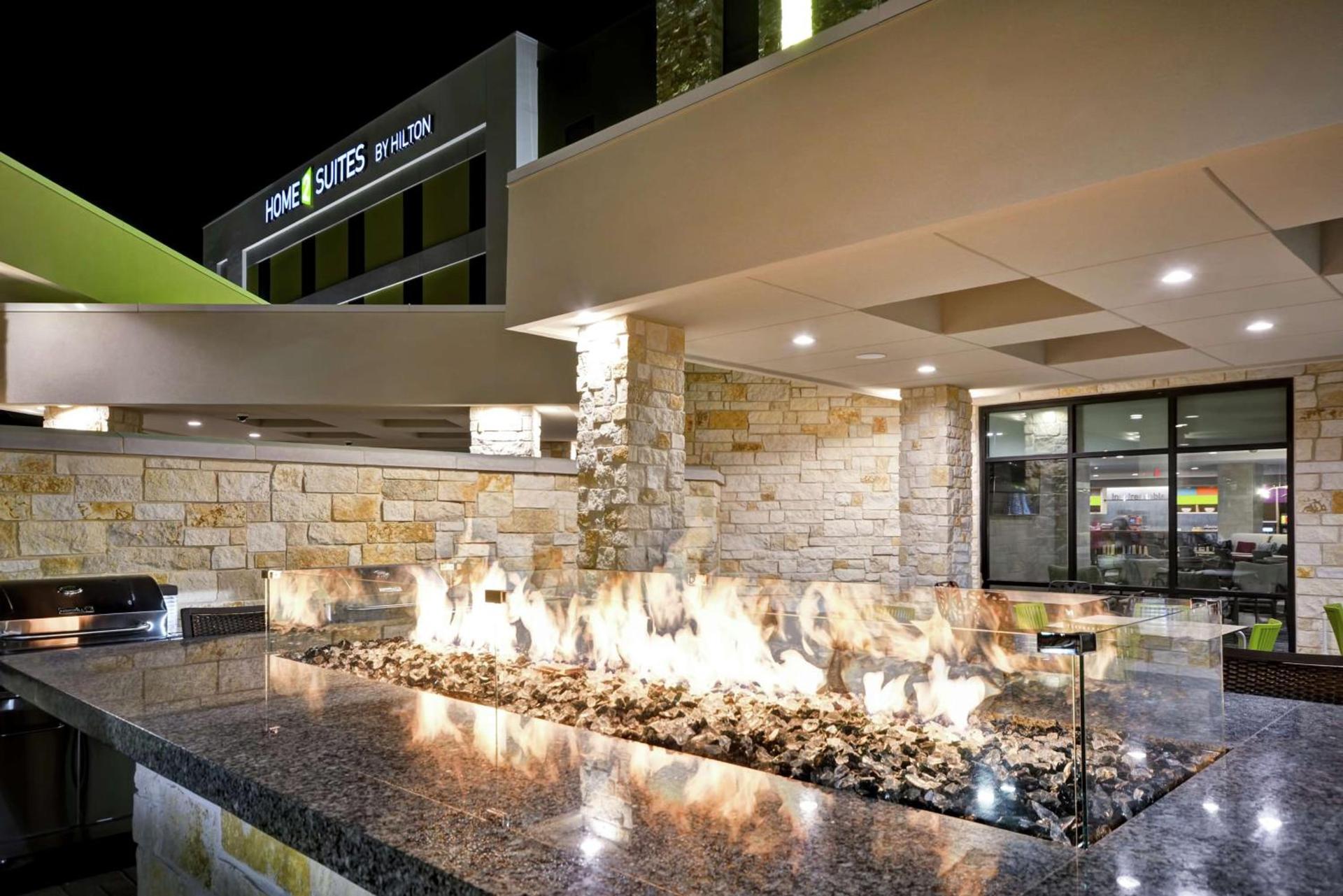 Home2 Suites Plano Legacy West photo 4