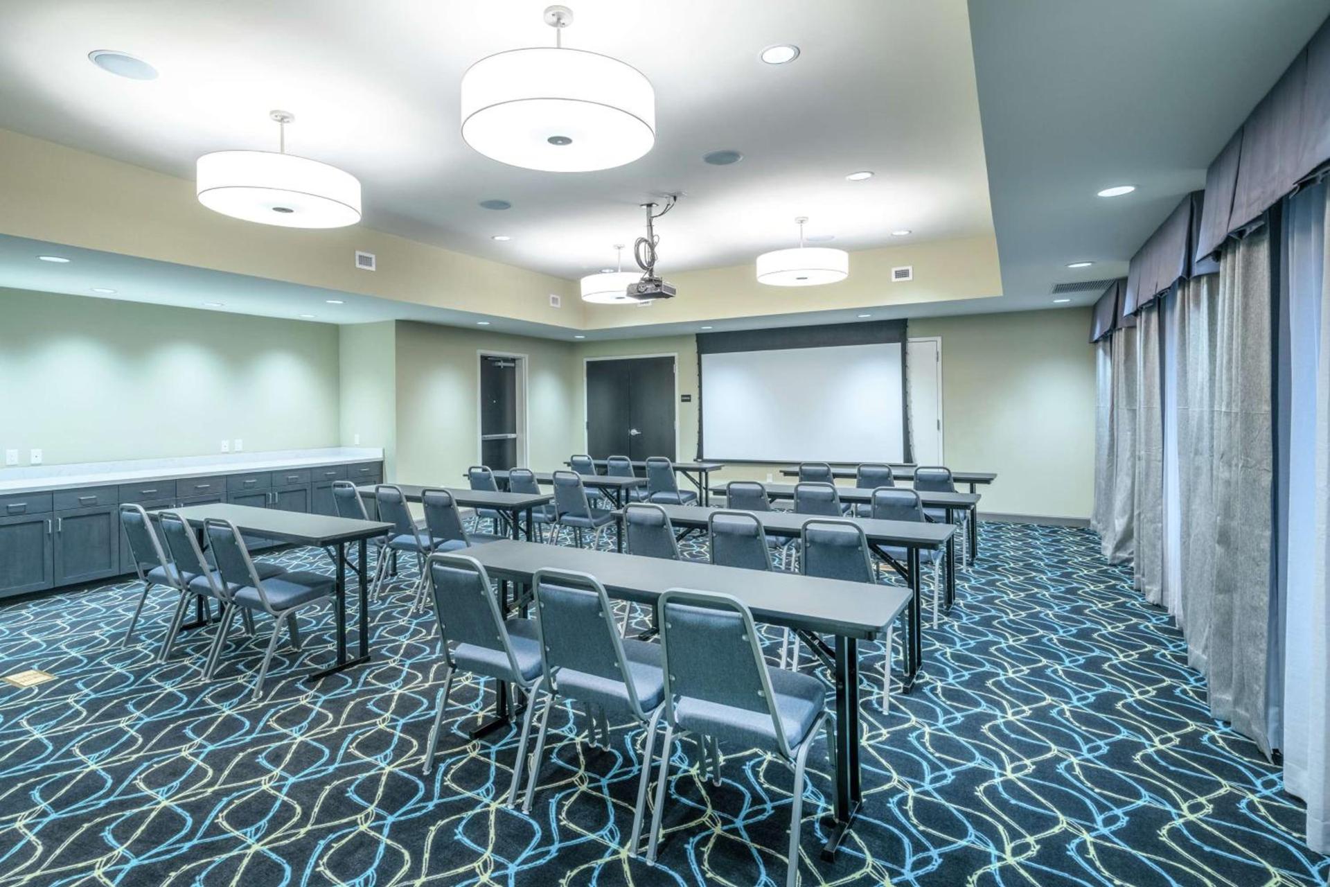Hampton Inn Weston, WV photo 20