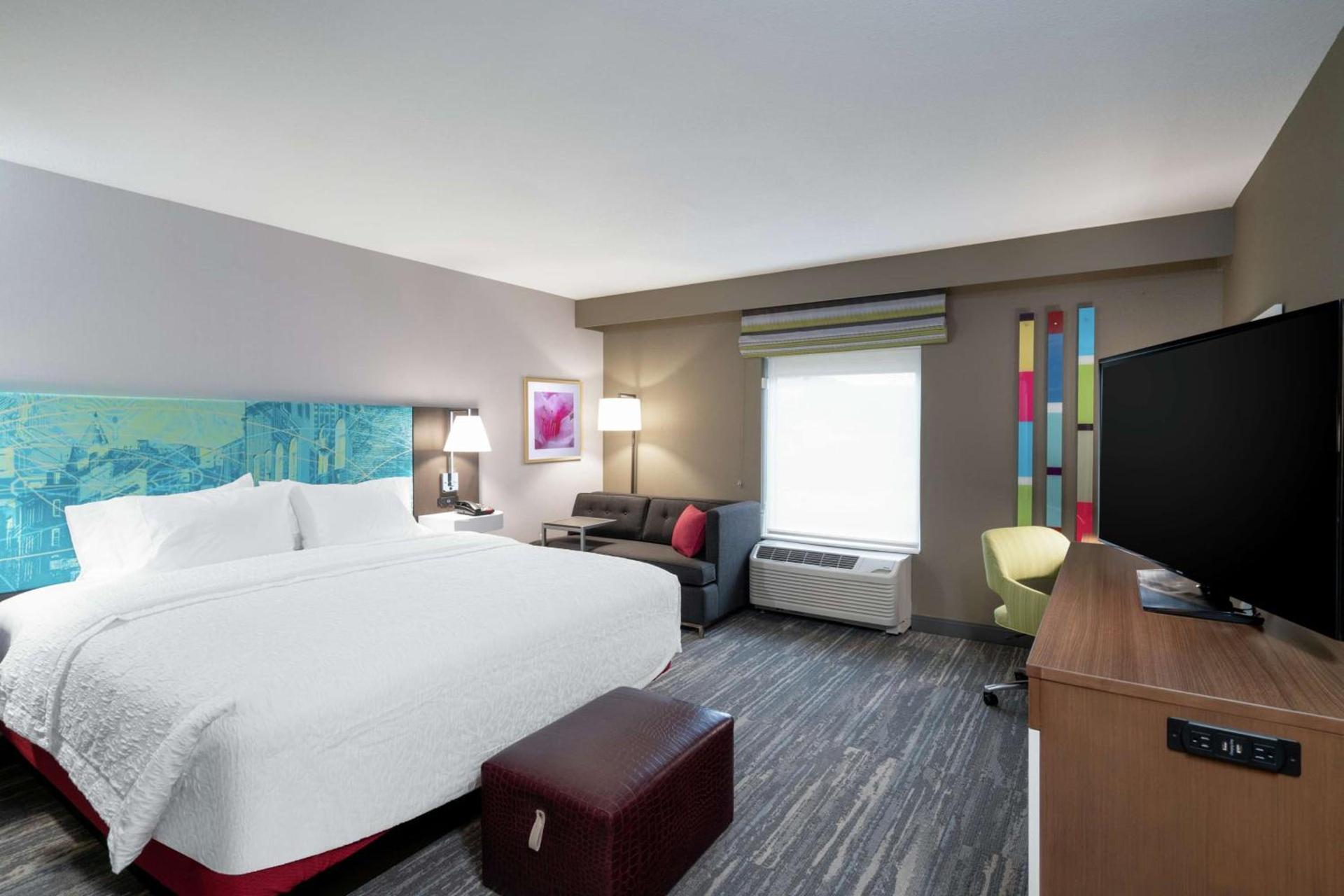 Hampton Inn Weston, WV photo 21
