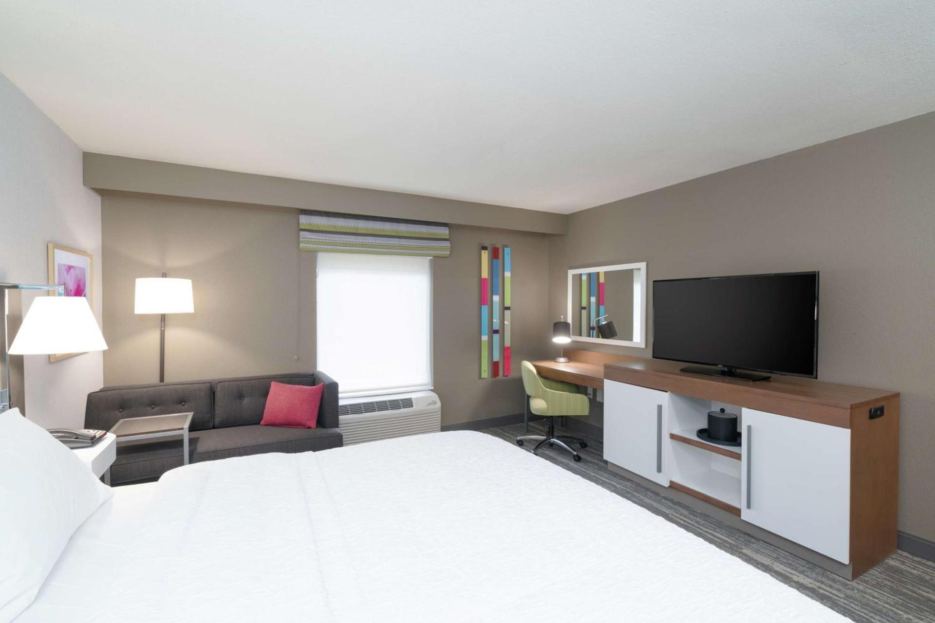 Hampton Inn Weston, WV photo 24