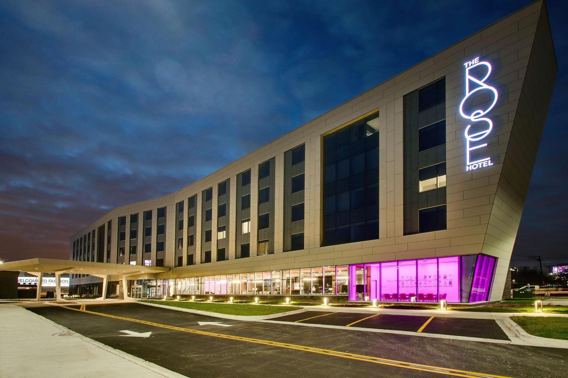 The Rose Chicago, Tapestry Collection By Hilton — hotel in Rosemont