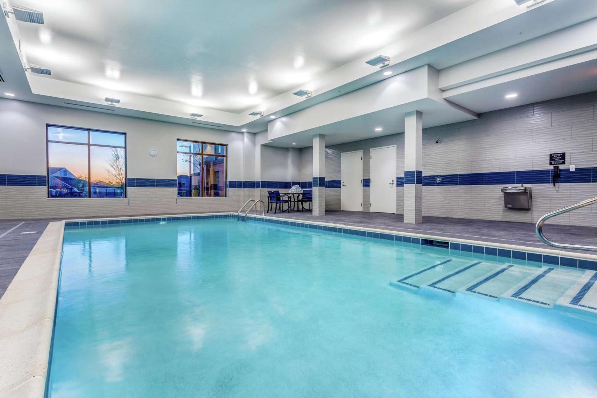 Hampton Inn & Suites Kittery-Portsmouth photo 9
