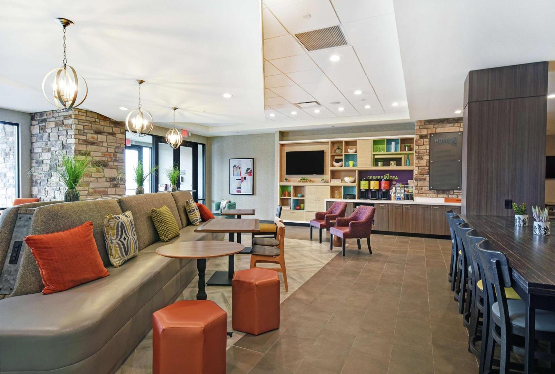 Home2 Suites By Hilton Beloit photo 4