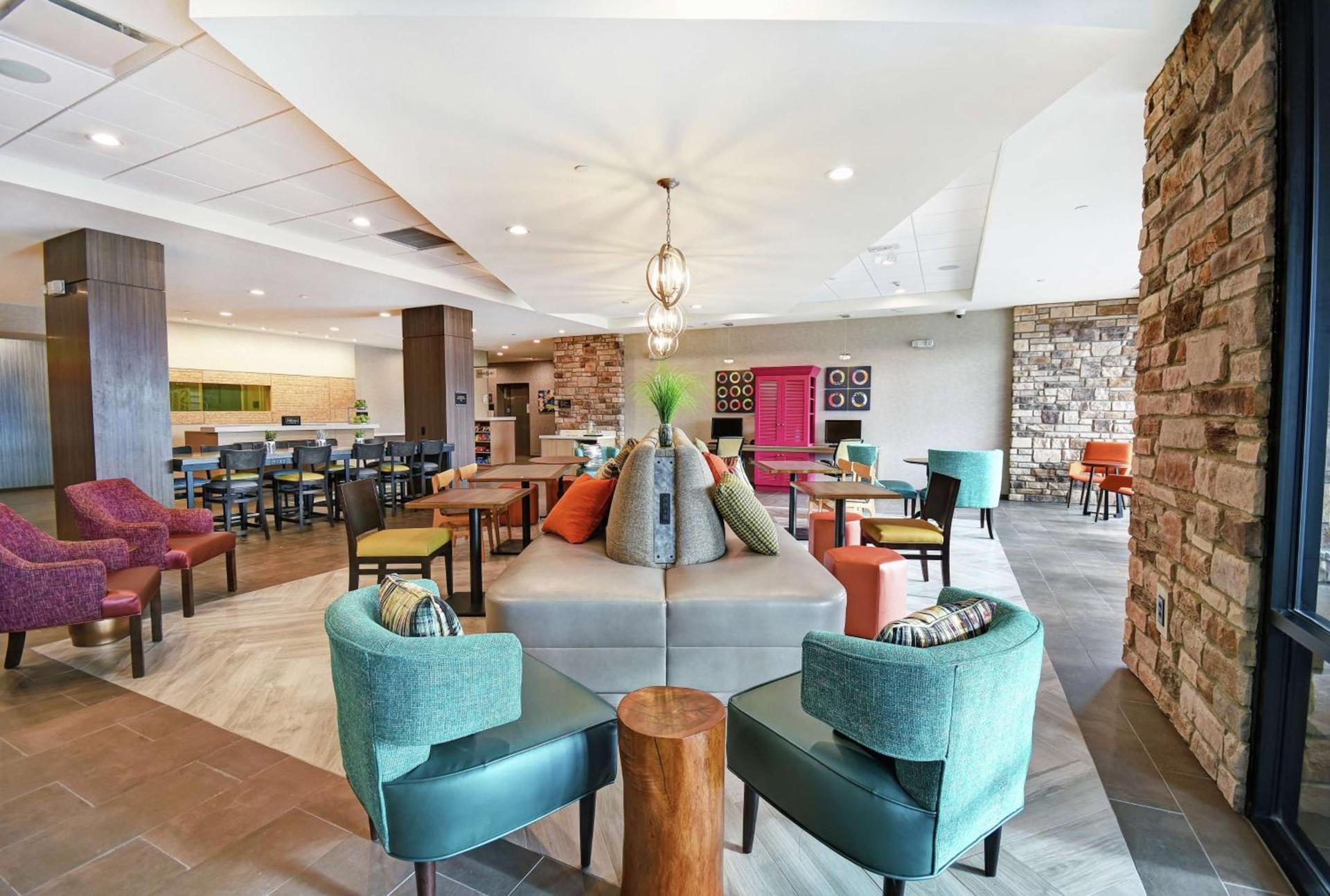 Home2 Suites By Hilton Beloit photo 5
