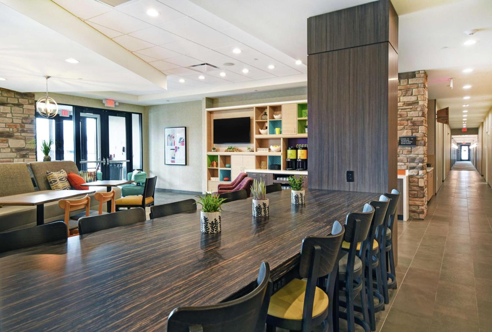 Home2 Suites By Hilton Beloit photo 7