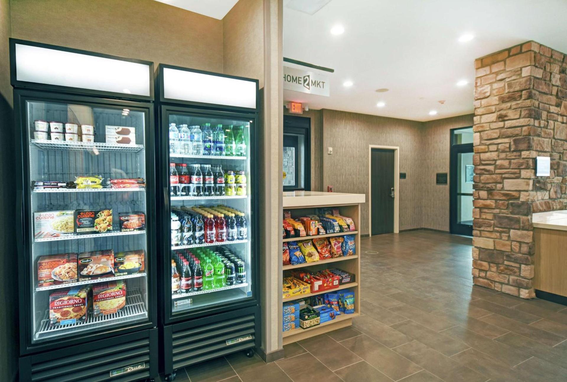 Home2 Suites By Hilton Beloit photo 9
