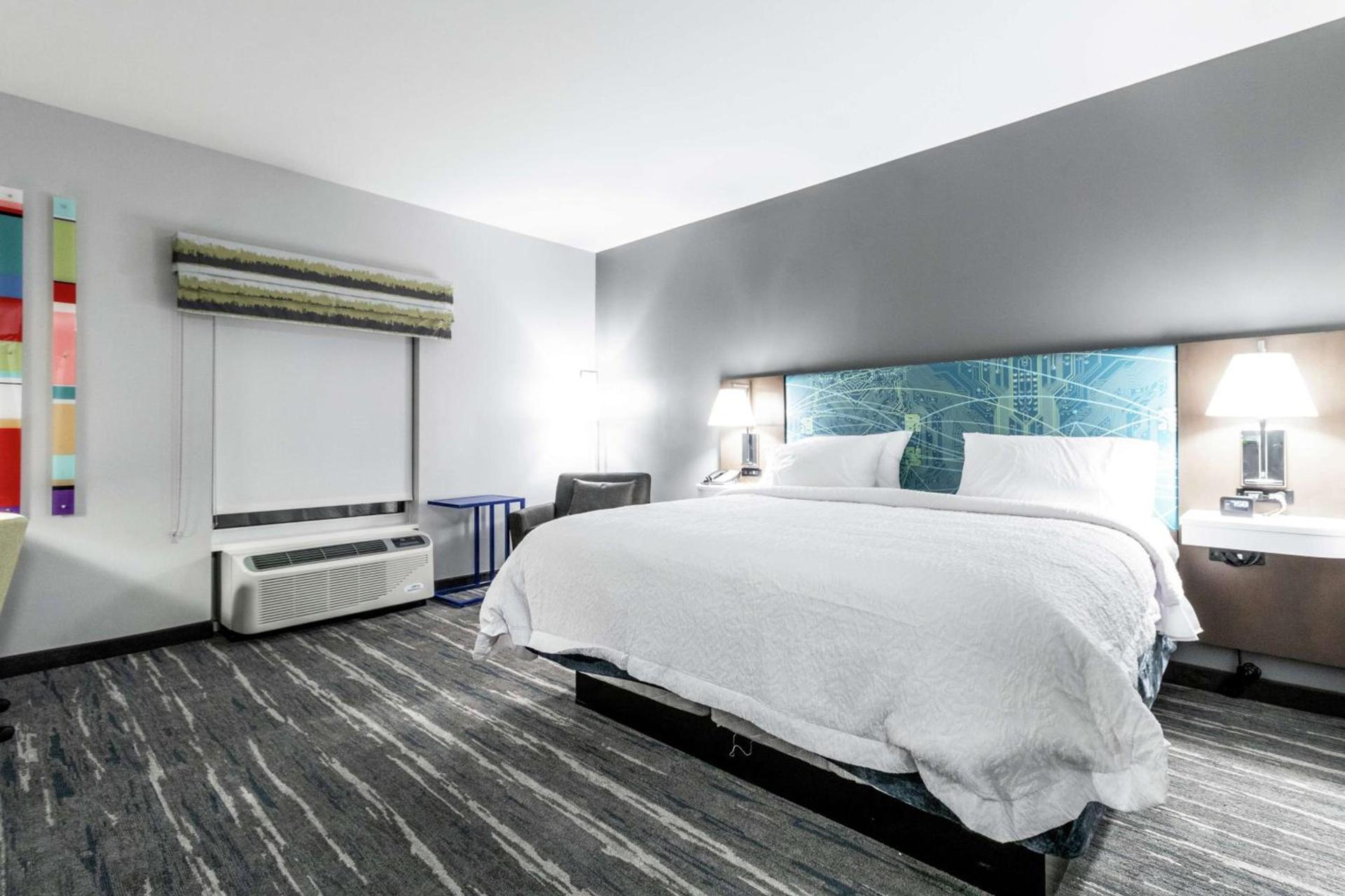 Hampton Inn Locust Grove photo 23