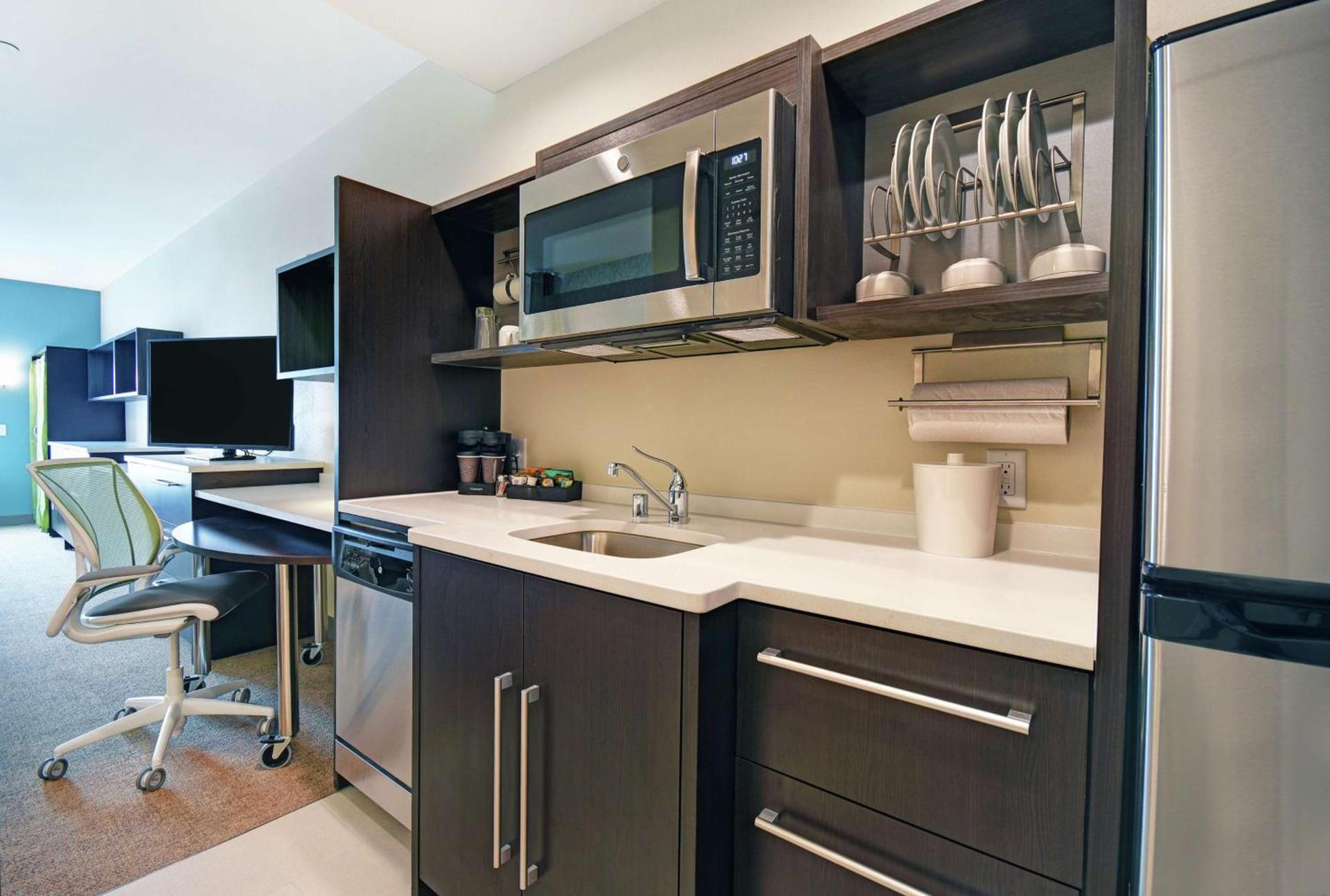 Home2 Suites By Hilton Beloit photo 13