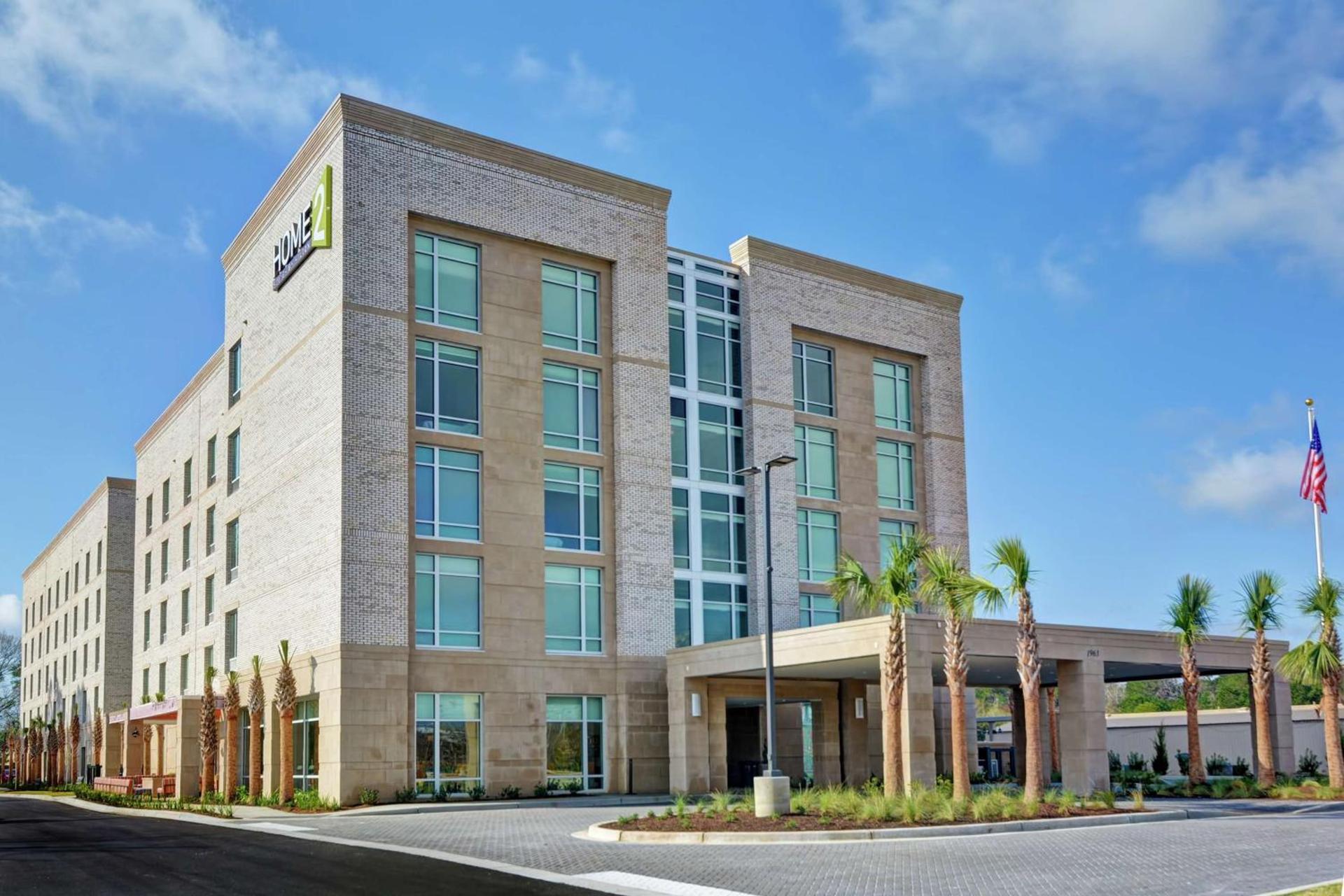 Home2 Suites Charleston West Ashley photo 1