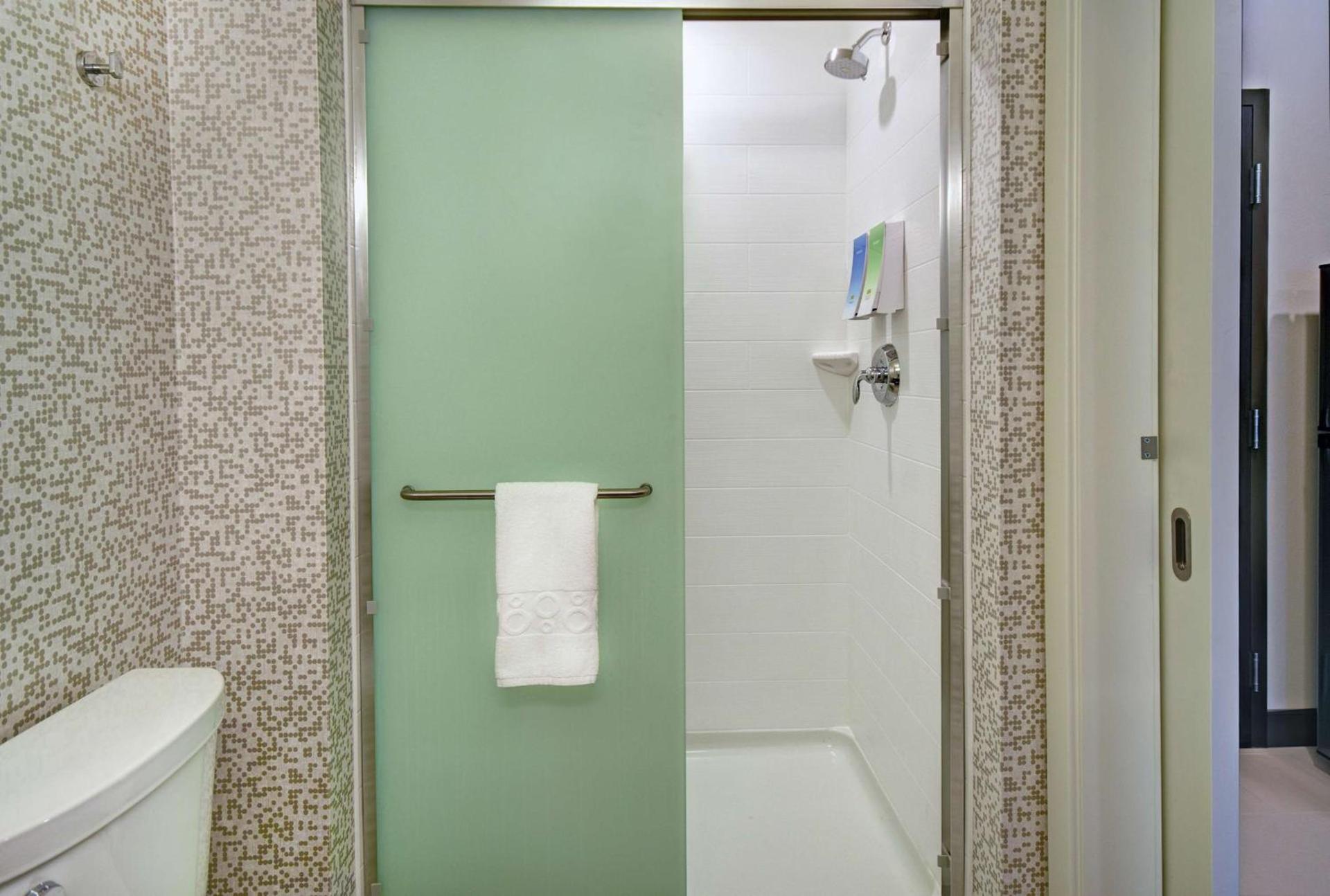 Home2 Suites By Hilton Beloit photo 22