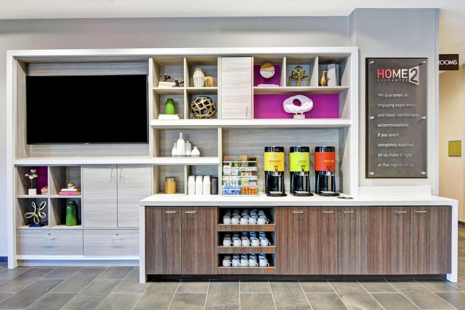 Home2 Suites Charleston West Ashley photo 3