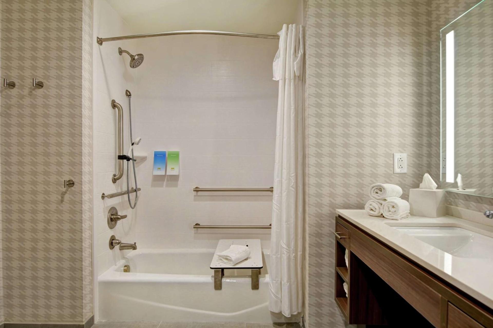 Home2 Suites Charleston West Ashley photo 34