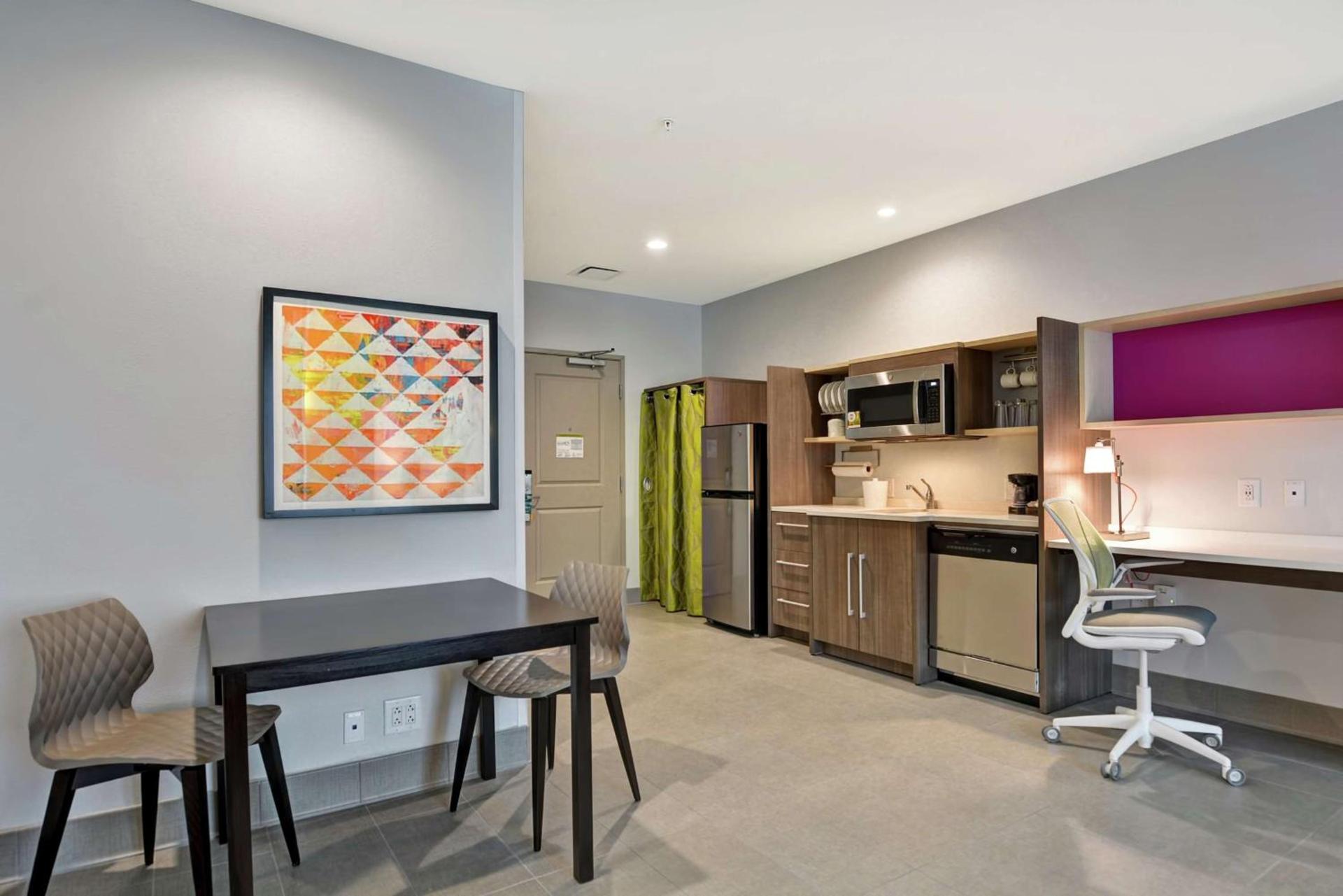 Home2 Suites Charleston West Ashley photo 38