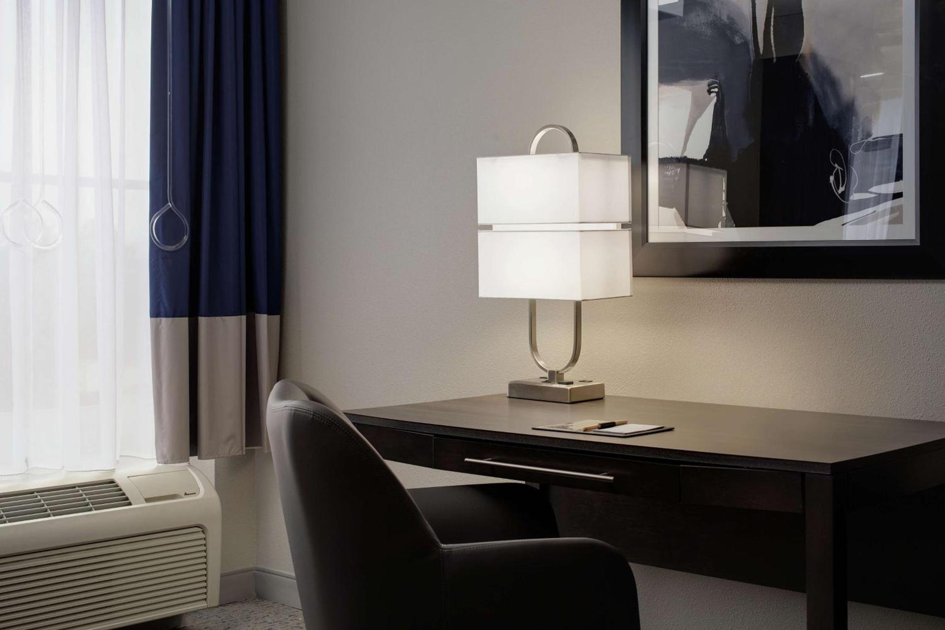 DoubleTree Richmond Airport photo 11
