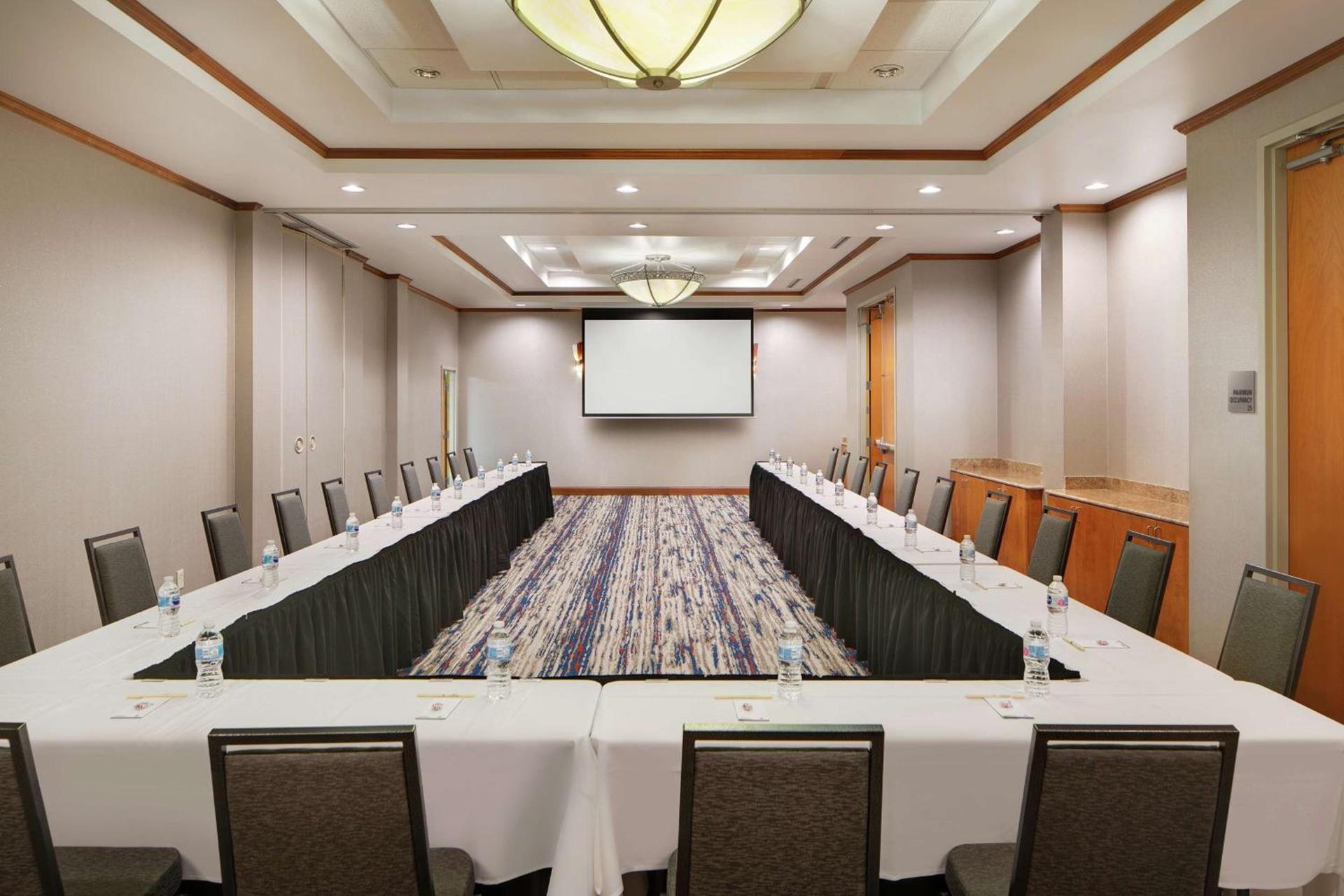 DoubleTree Richmond Airport photo 27