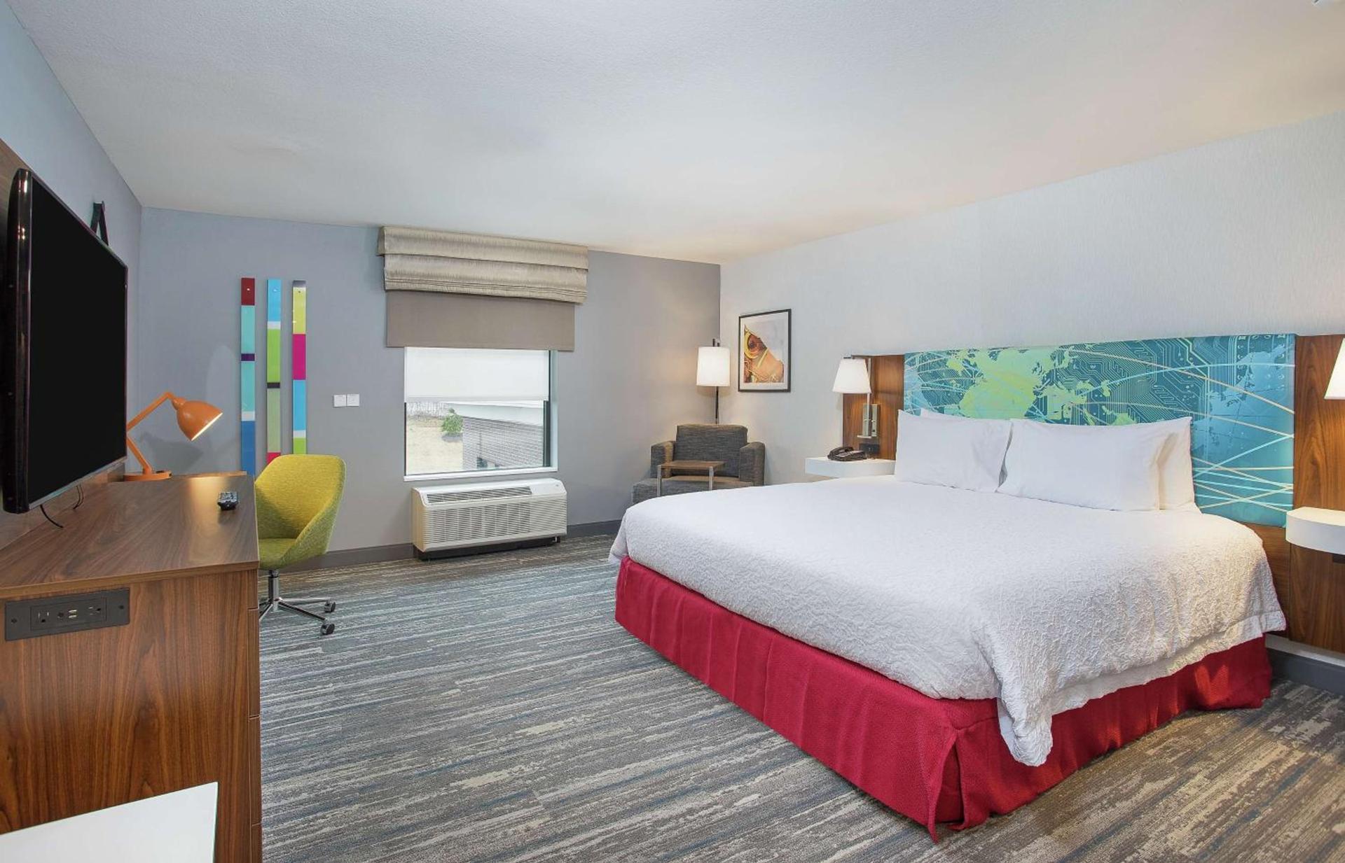 Hampton Inn Simpsonville photo 18