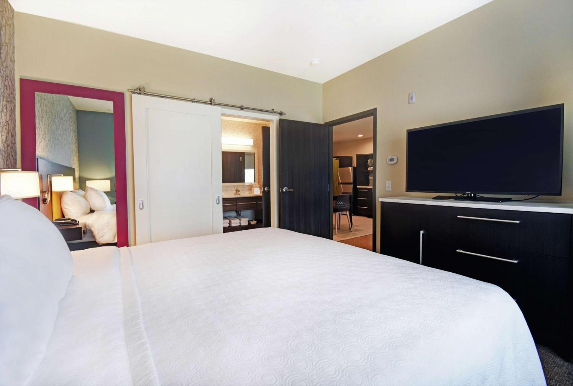 Home2 Suites By Hilton Beloit photo 41