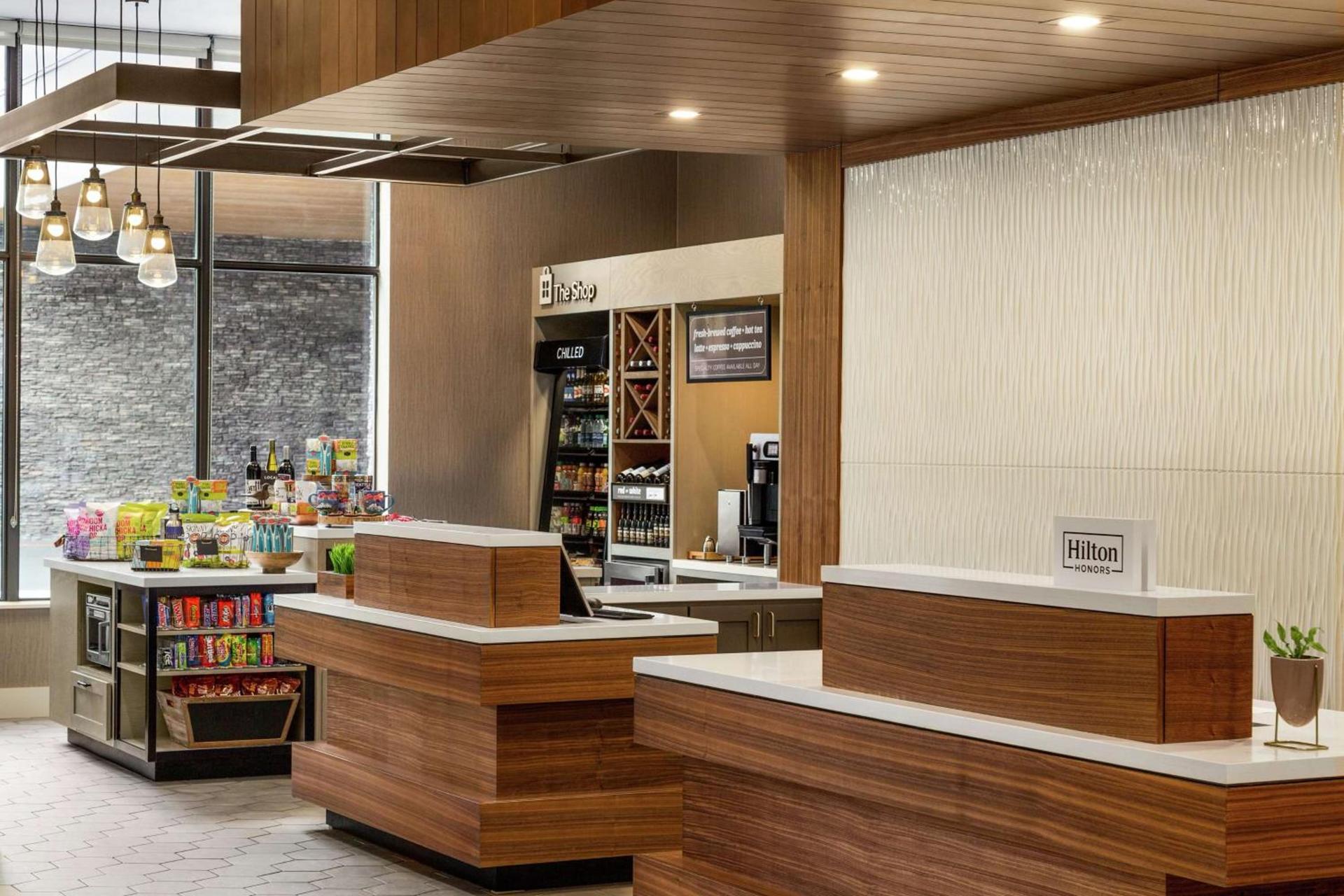 Hilton Garden Inn Seattle Airport photo 6