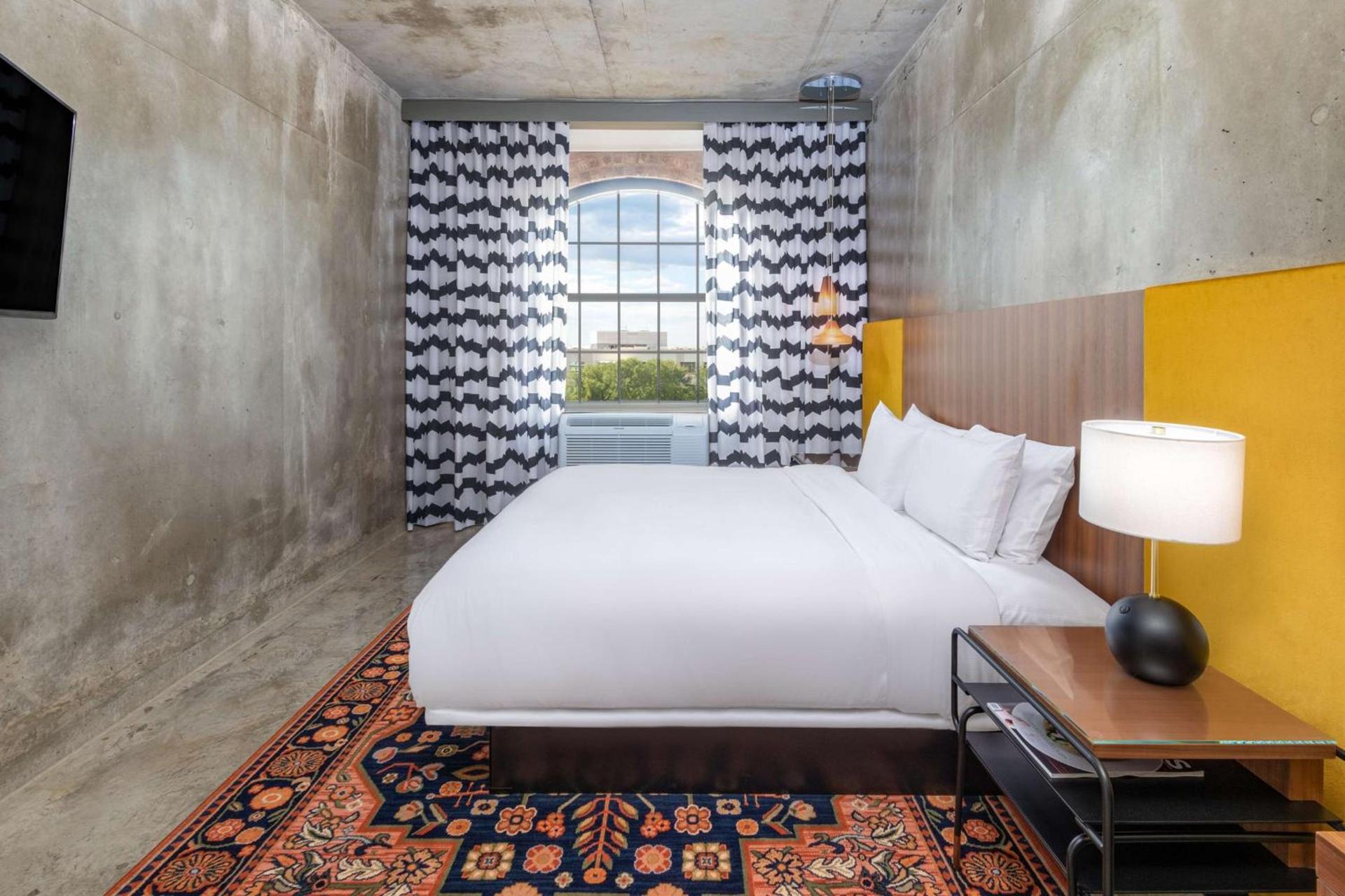 NYLO Las Colinas Hotel, Tapestry Collection by Hilton photo 41