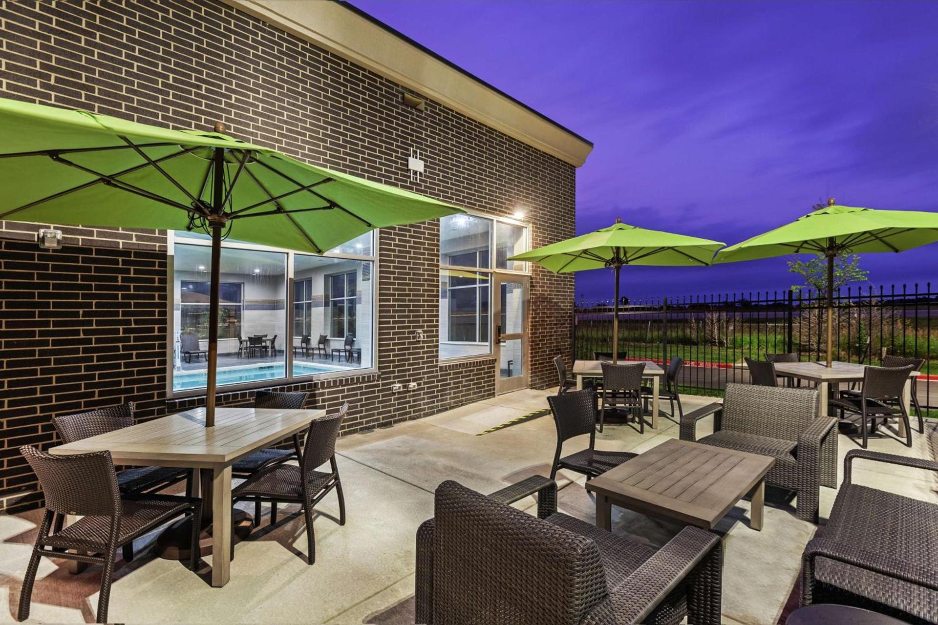 Hampton Inn Gardner photo 6