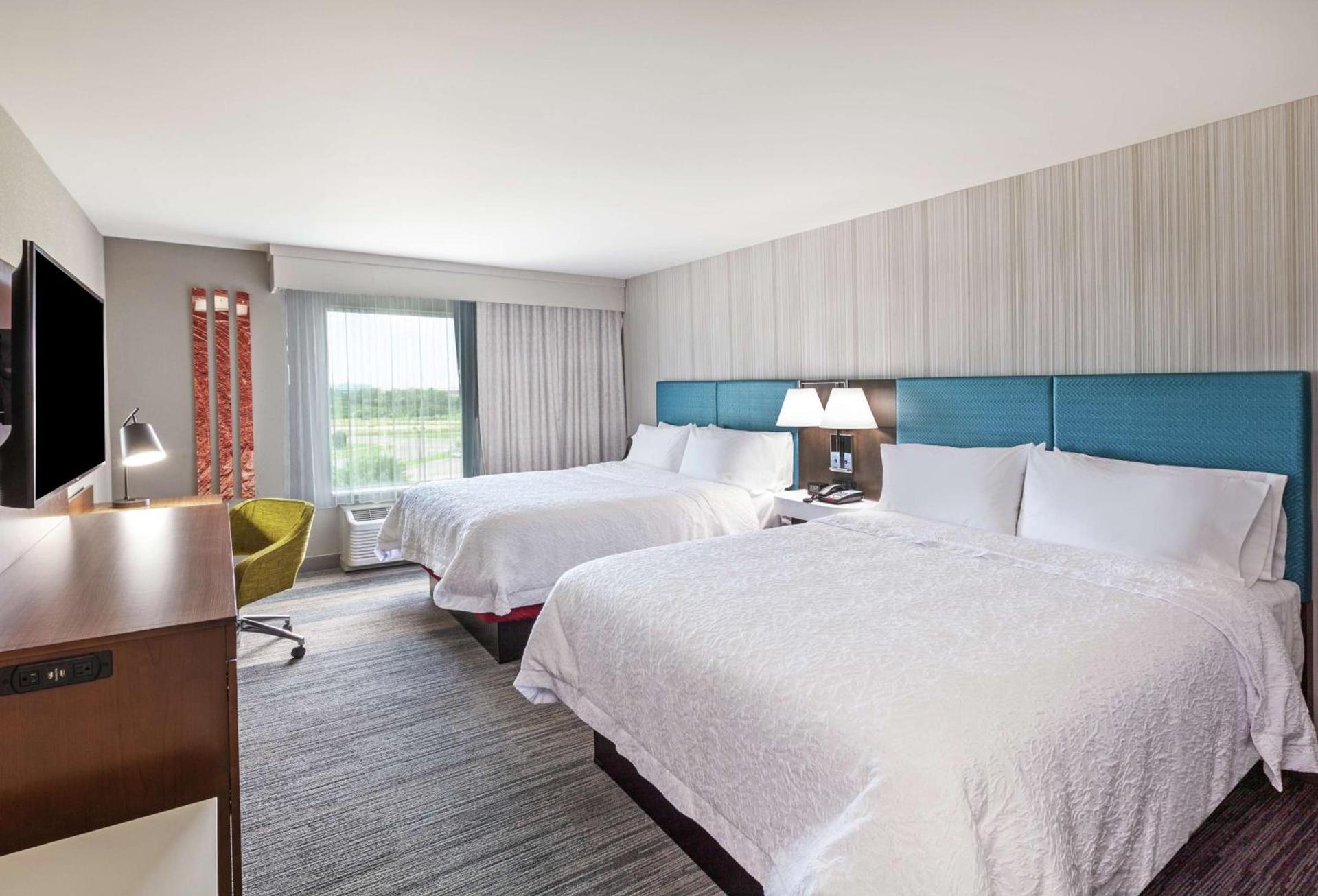 Hampton Inn Gardner photo 19