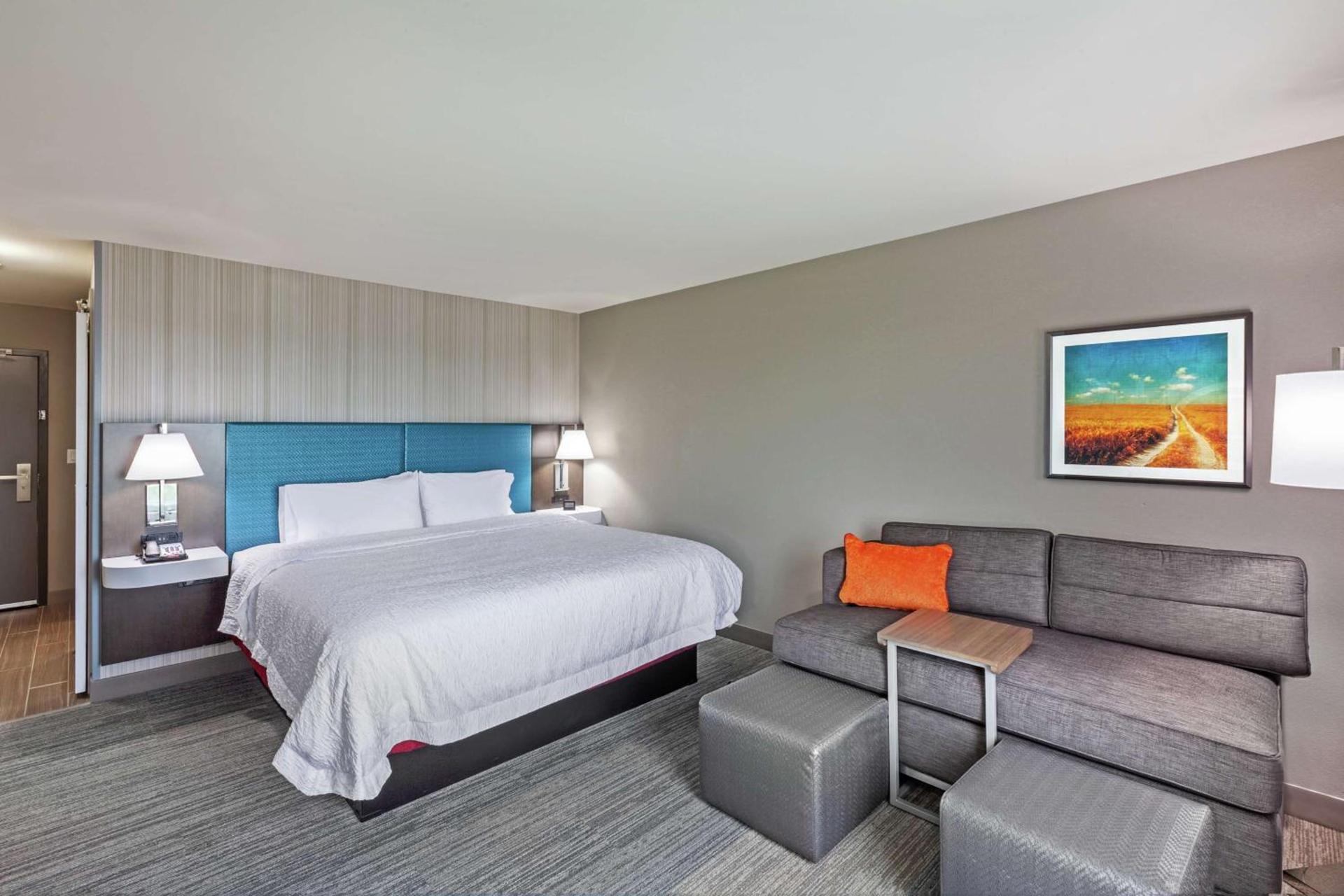Hampton Inn Gardner photo 20