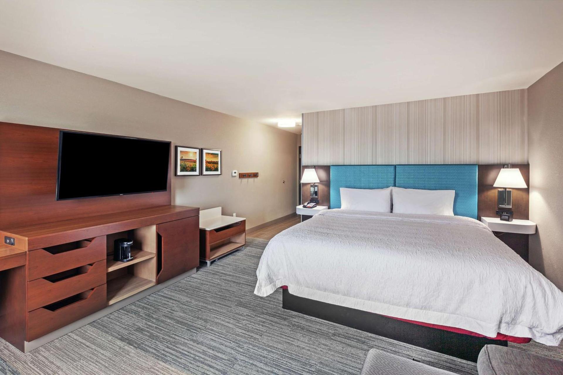 Hampton Inn Gardner photo 26