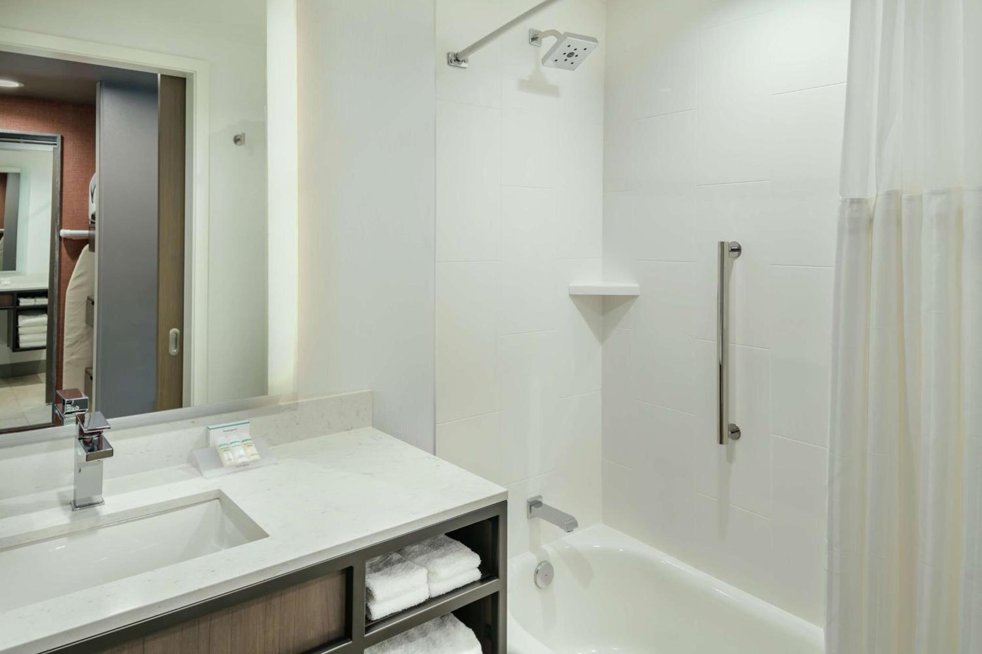 Hilton Garden Inn Wenatchee, Wa photo 35