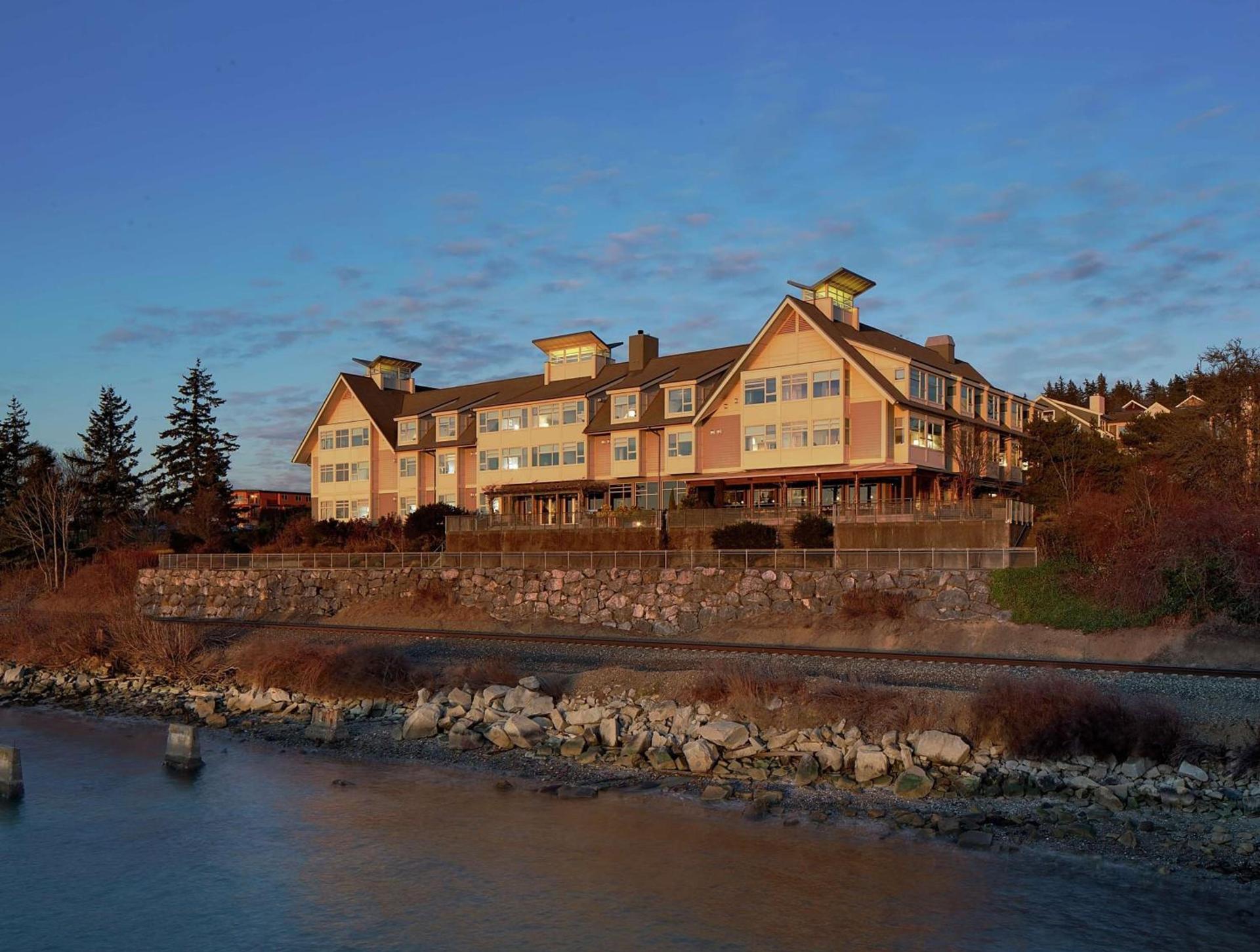 Chrysalis Inn & Spa Bellingham, Curio Collection by Hilton photo 1