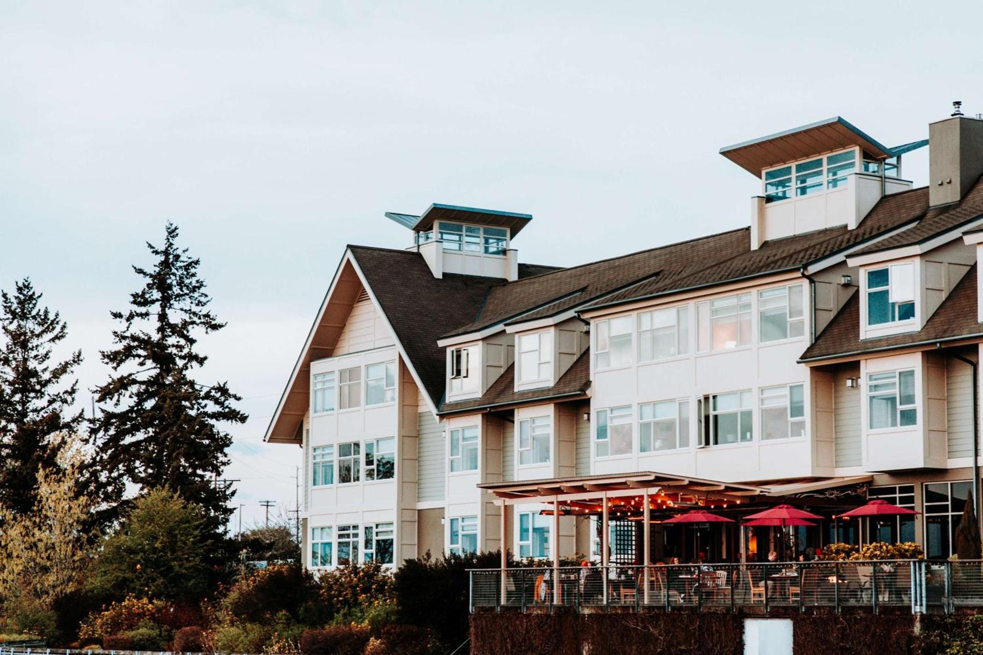 Chrysalis Inn & Spa Bellingham, Curio Collection by Hilton photo 2
