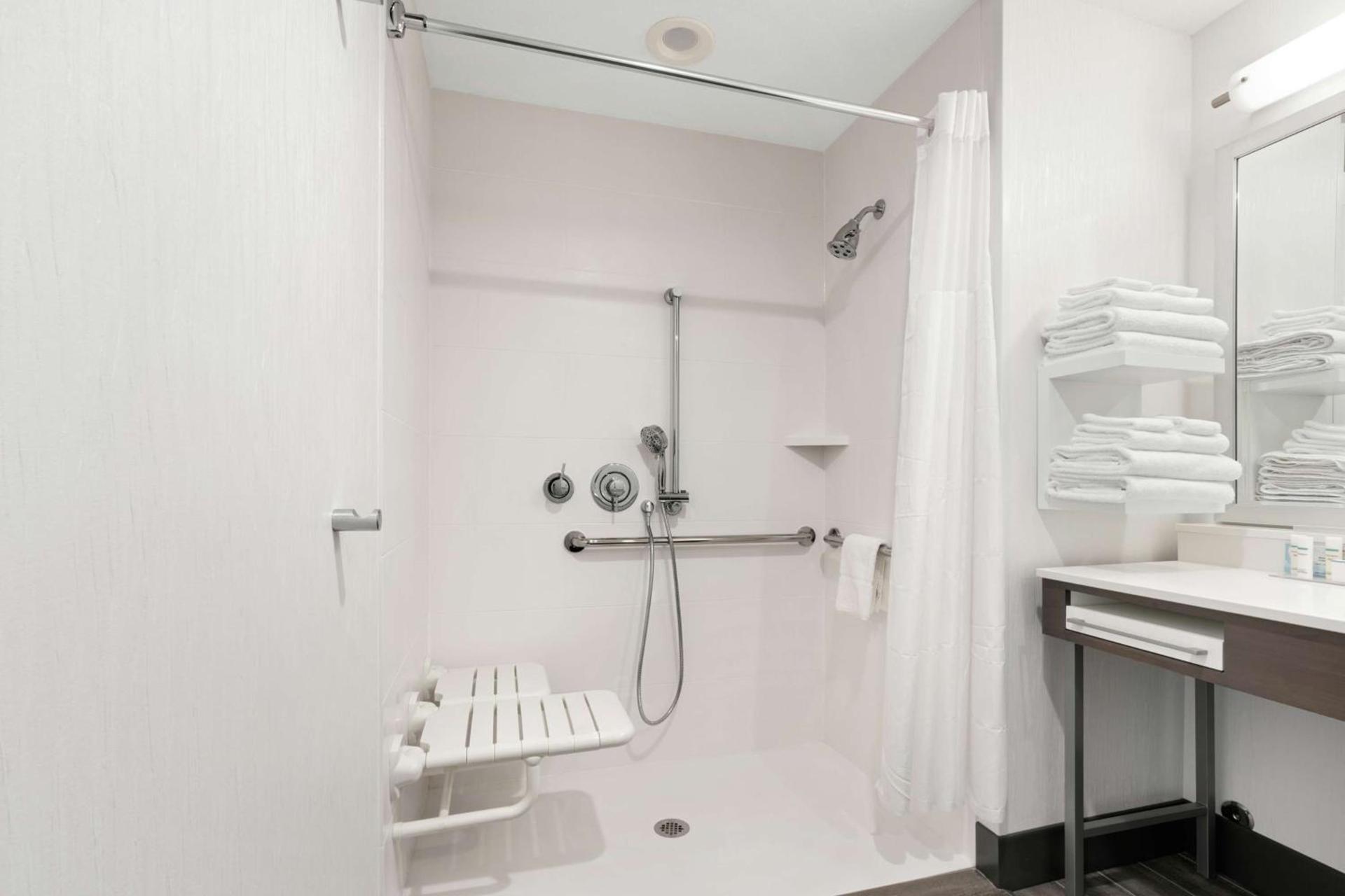 Hampton Inn & Suites Spokane Downtown-South photo 10
